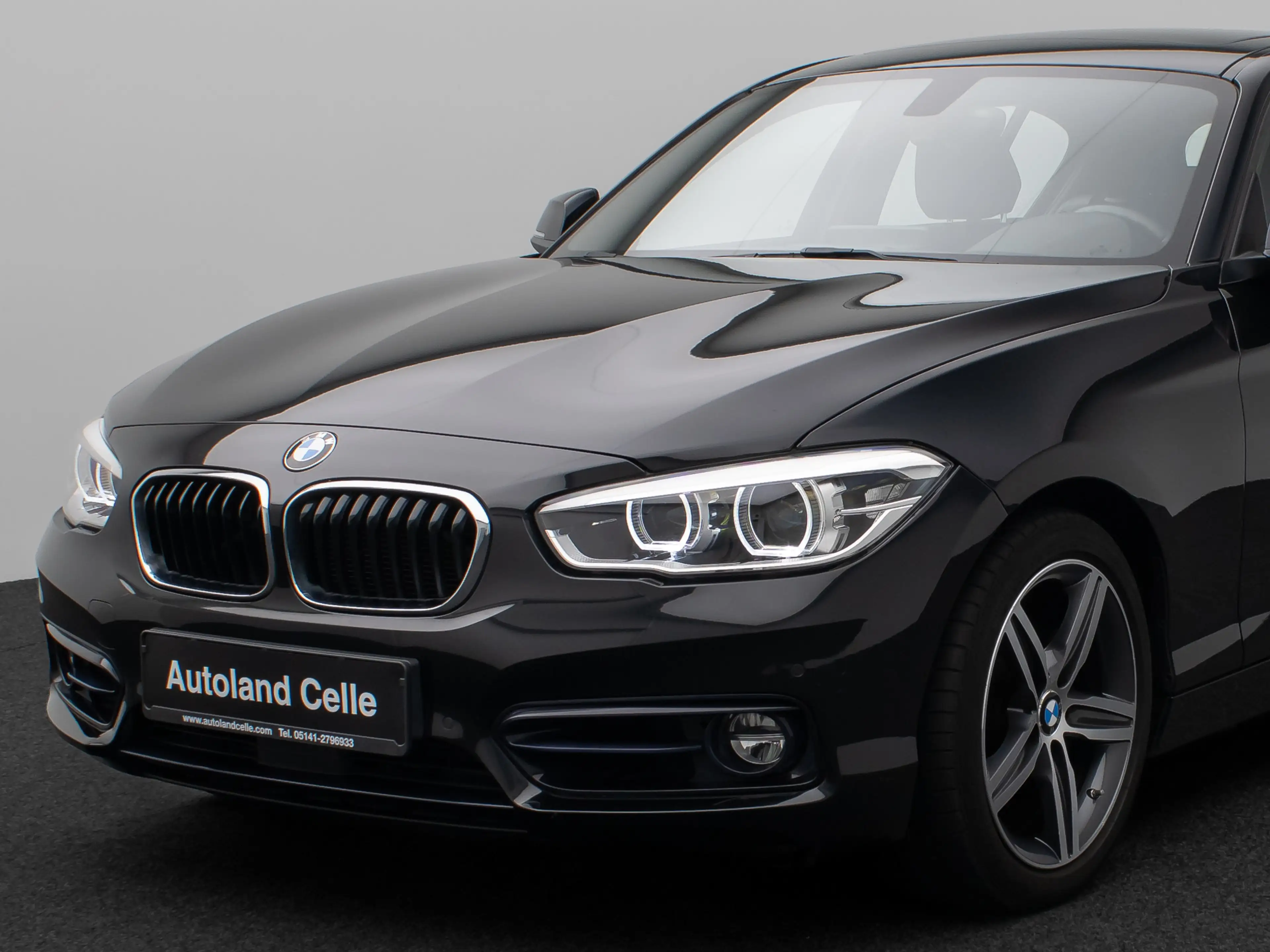 BMW 120 Sport Line Glasdach H K PDC LED Komfort — photo 17