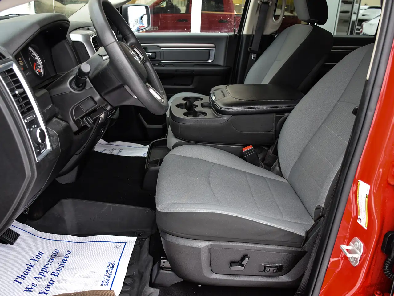 RAM 1500 снимка RAM 1500