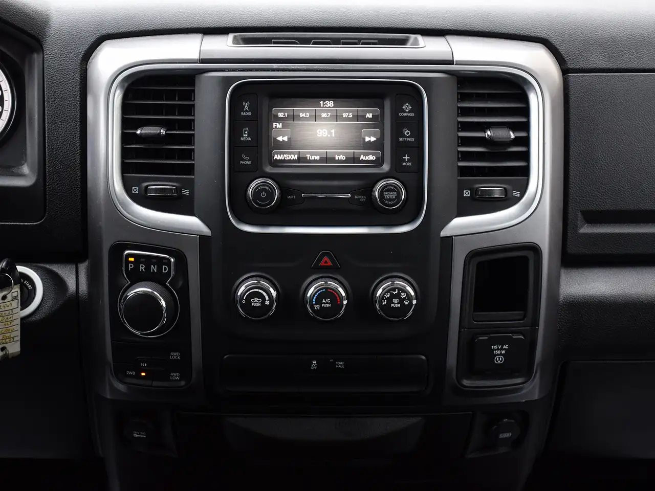 RAM 1500 снимка RAM 1500