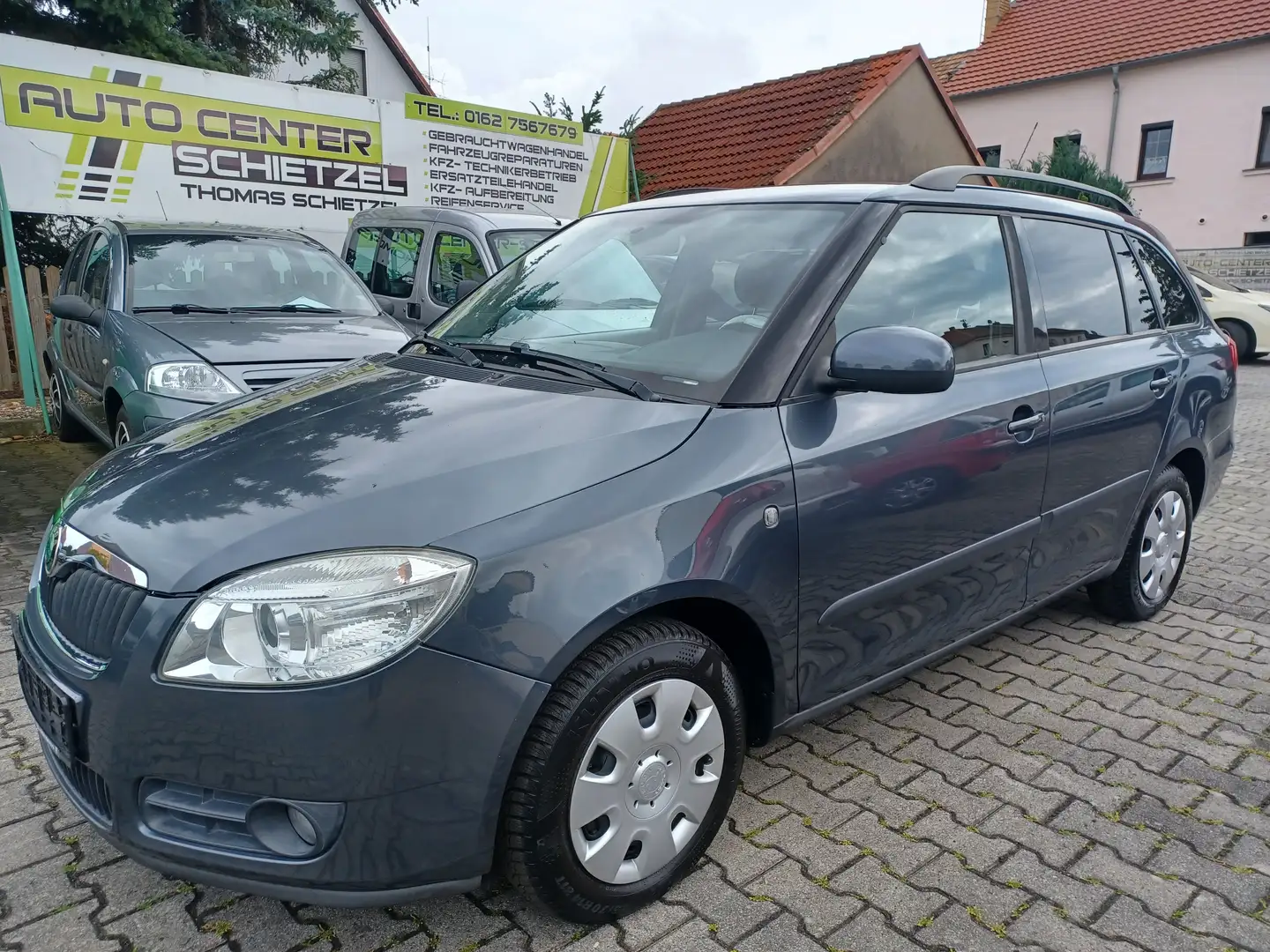 Skoda Fabia Ambiente Combi *2.Hand*Klima*sehr viele Neuteile* Grau - 1