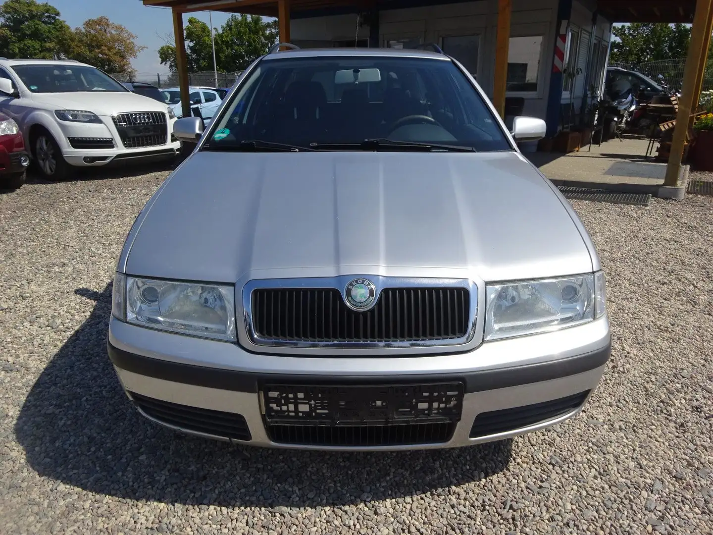 Skoda Octavia Combi 1.6 Tour Silber - 2