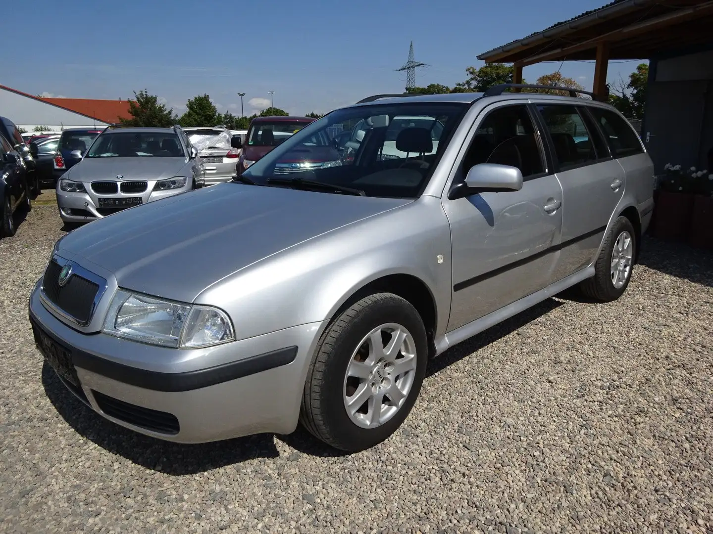 Skoda Octavia Combi 1.6 Tour Silber - 1