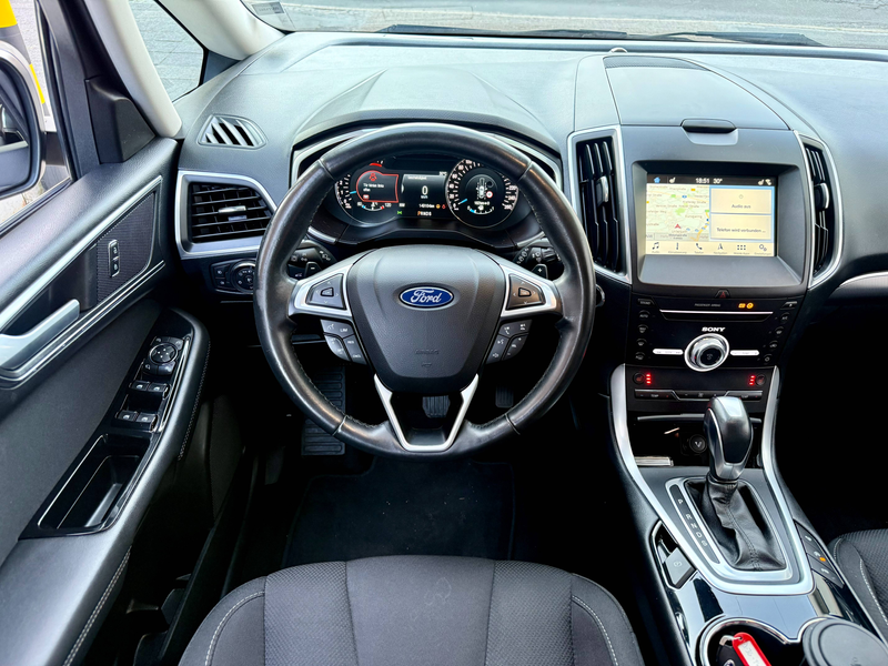 Ford S-Max Titanium 2.Hand 241PS Automatik Carplay Kamera — photo 9