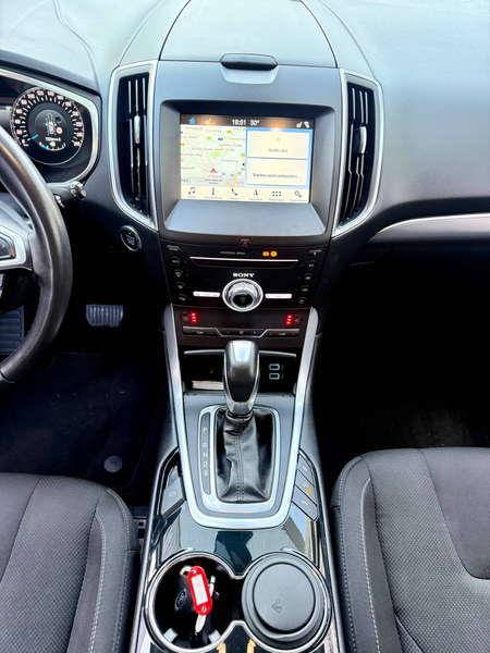 Ford S-Max Titanium 2.Hand 241PS Automatik Carplay Kamera — photo 10