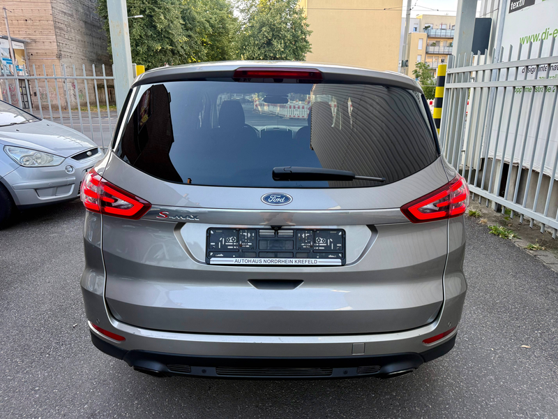 Ford S-Max Titanium 2.Hand 241PS Automatik Carplay Kamera — photo 5