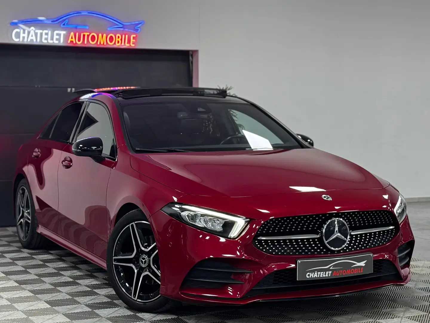Mercedes-Benz A 180 Pack-Amg Toit Pano Led D'ambiance 12 mois garantie Rood - 2