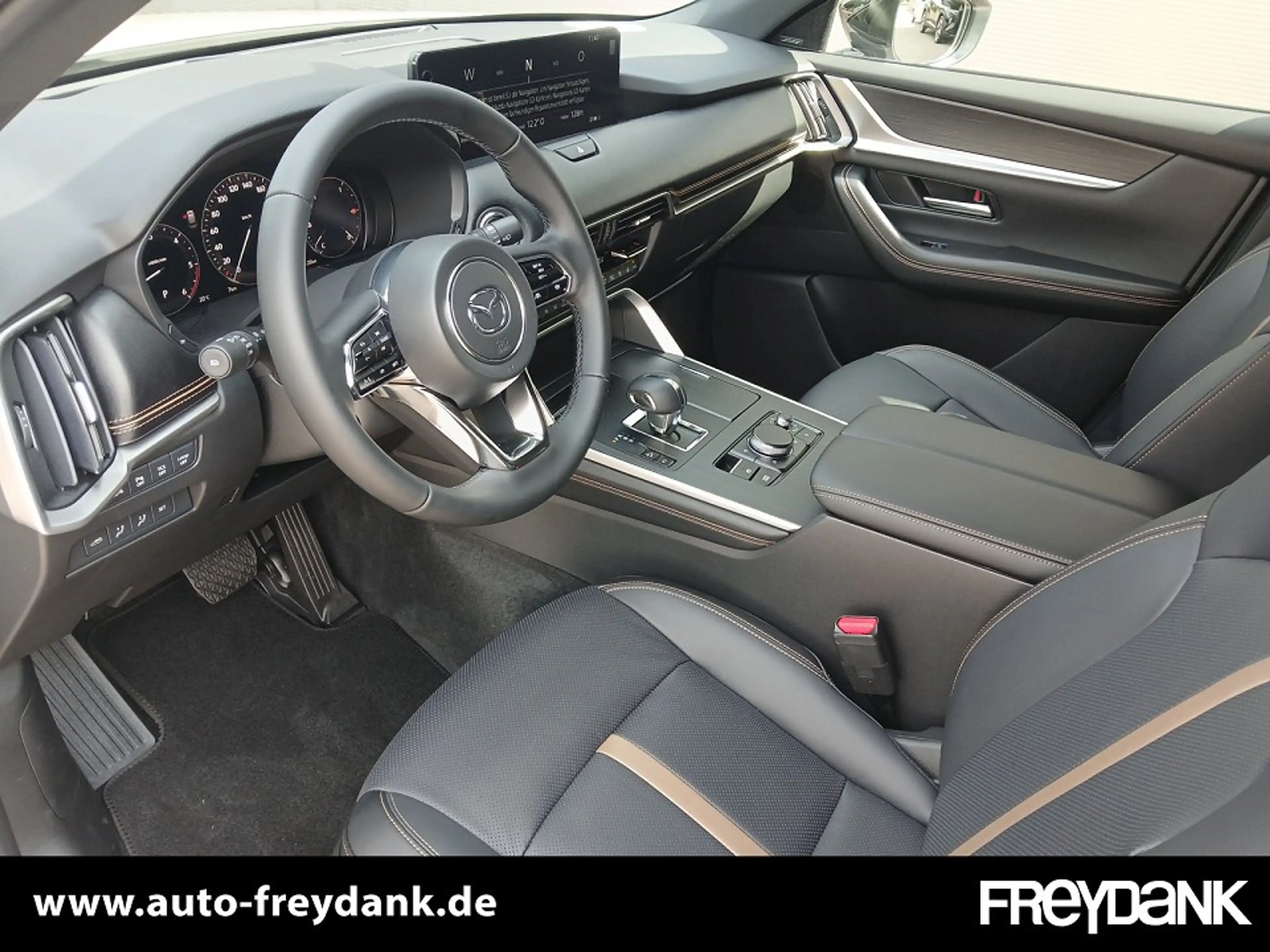 Mazda CX-80 3.3L e-SKYACTIV D 254ps Homura Plus CAHO — photo 10