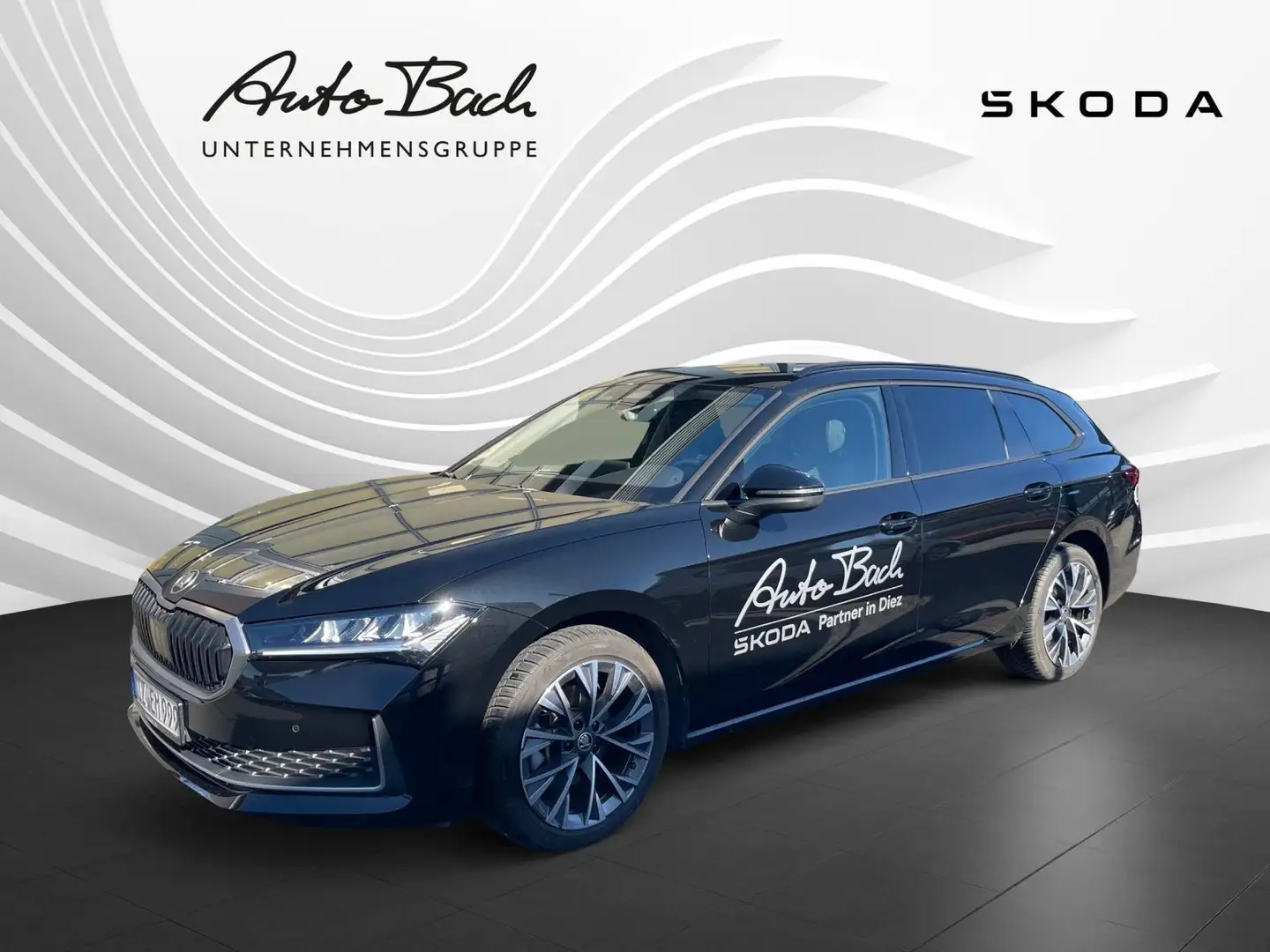 Skoda Superb Combi 2.0 TDI Selection DSG Navi LED AHK Schwarz - 1