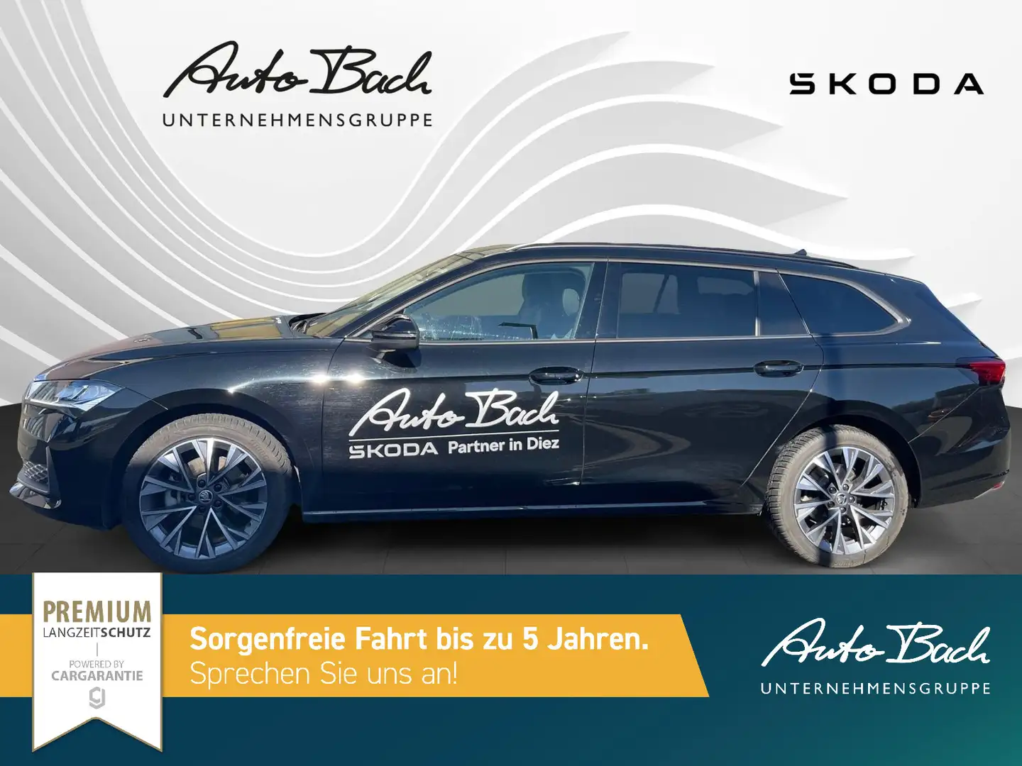 Skoda Superb Combi 2.0 TDI Selection DSG Navi LED AHK Schwarz - 2