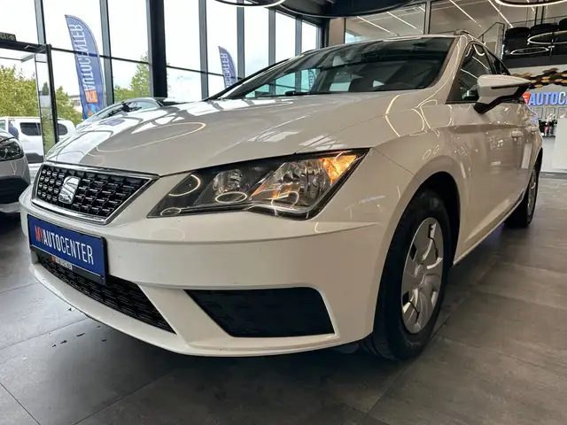 Seat Leon view 4