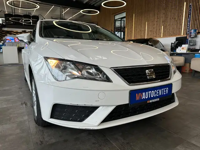 Seat Leon view 3