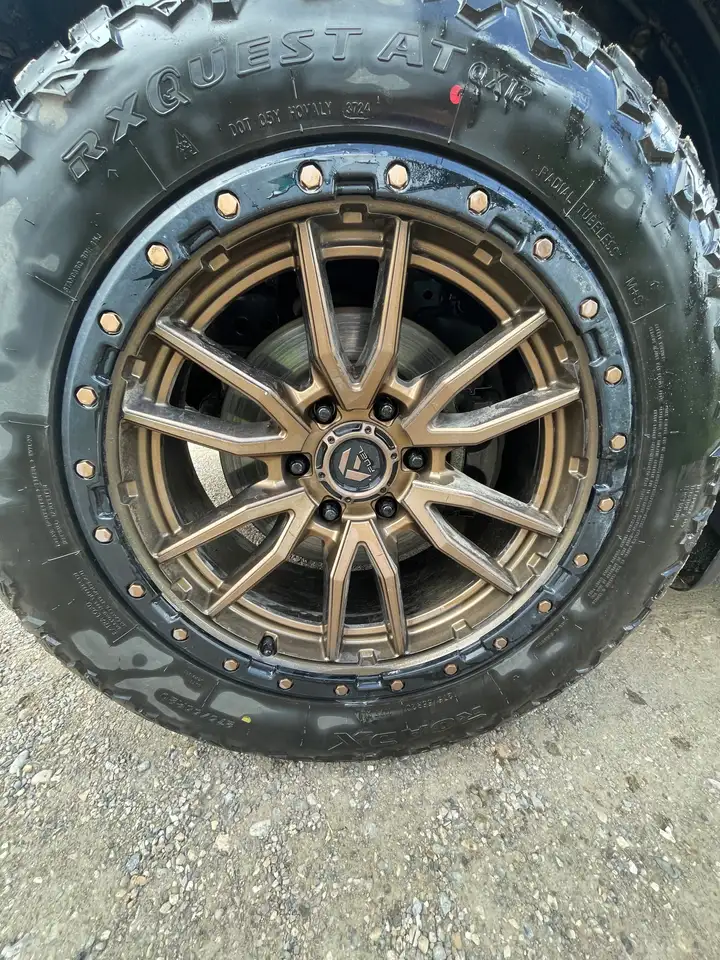 Nissan Armada снимка Nissan Armada