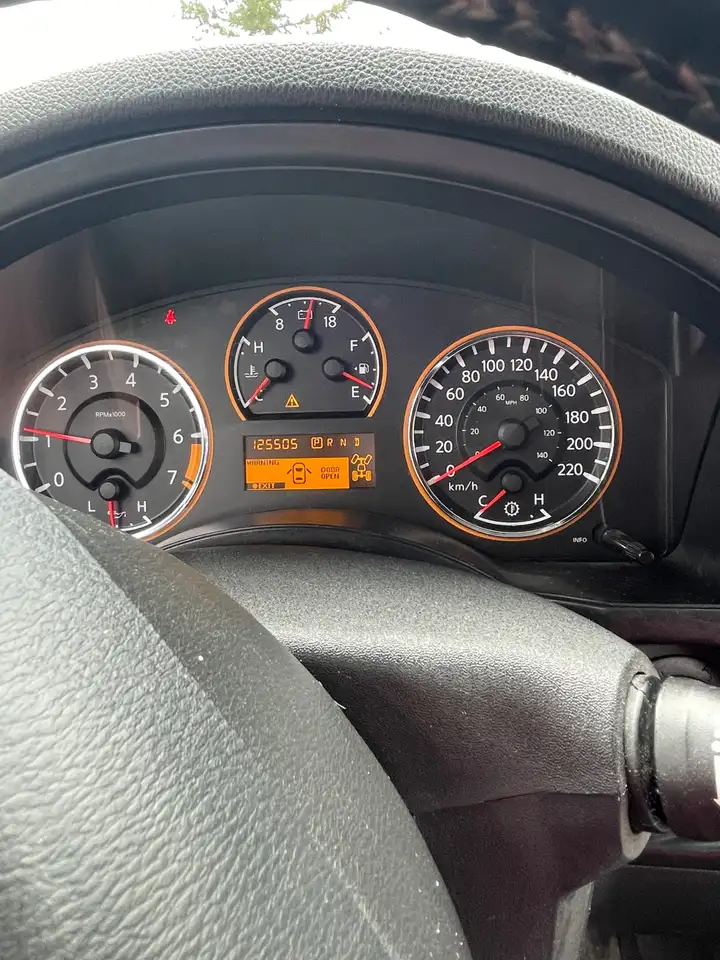 Nissan Armada снимка Nissan Armada