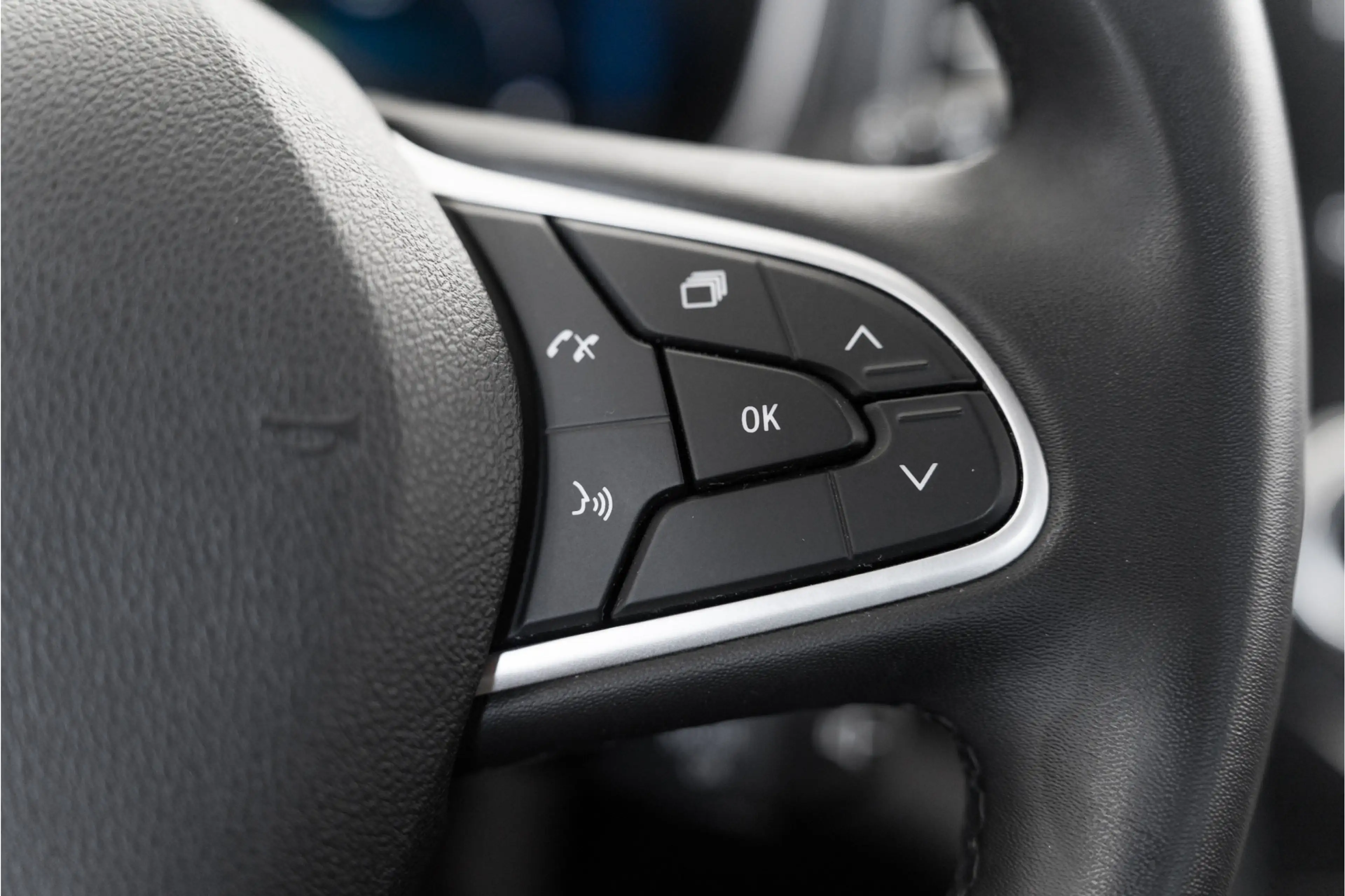 Renault Megane E-Tech Estate 1.6 Plug-In Hybrid 160 Equilibre — photo 26