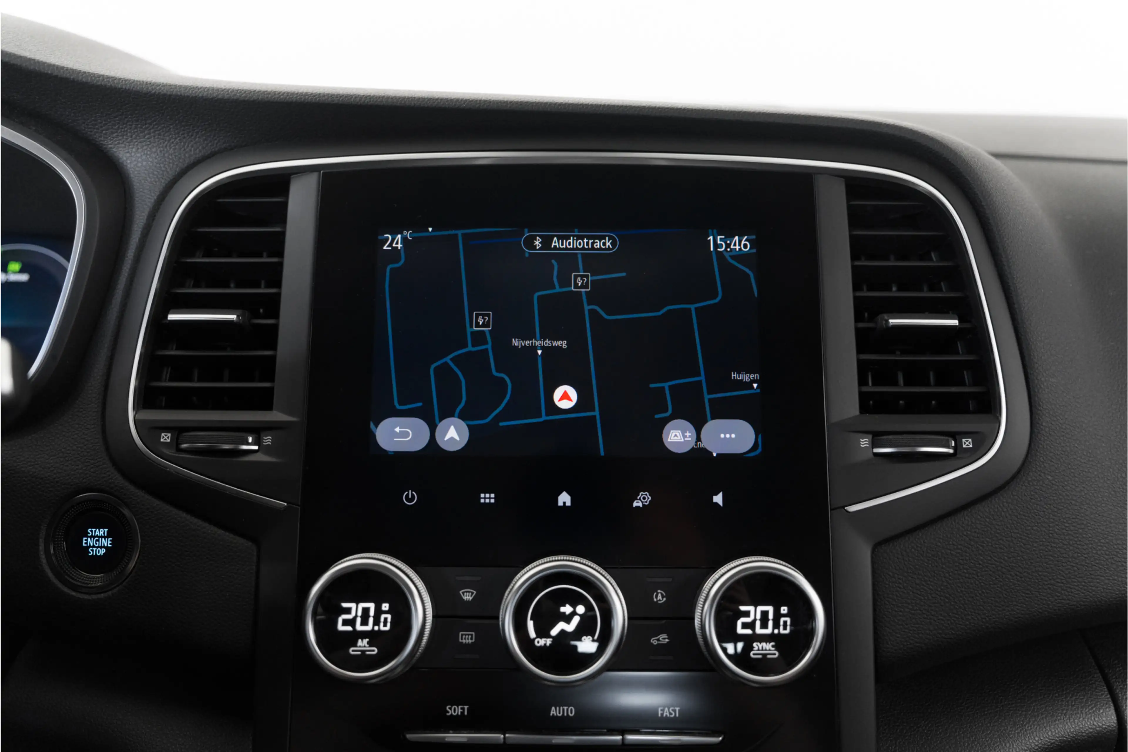 Renault Megane E-Tech Estate 1.6 Plug-In Hybrid 160 Equilibre — photo 9