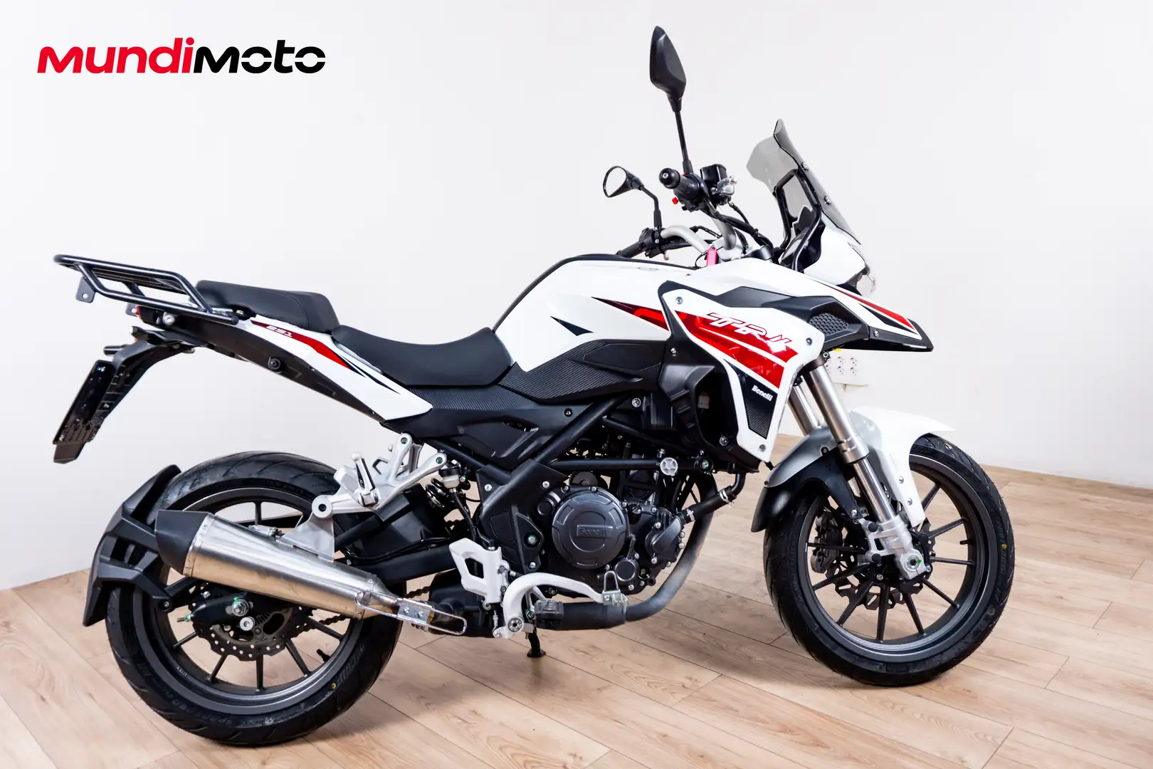 Benelli TRK 251 - 1