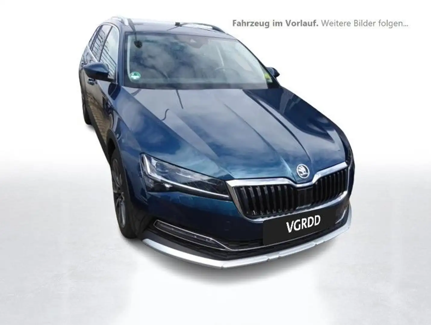 Skoda Superb Škoda Superb Combi Scout Blau - 2