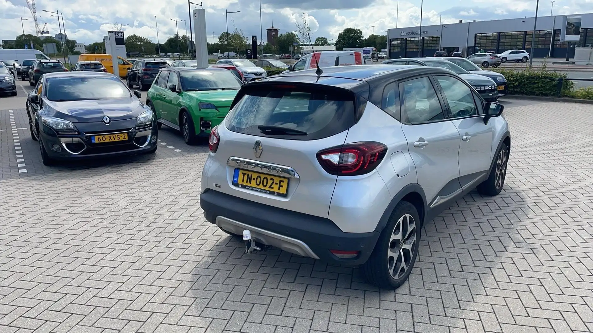 Renault Captur TCe 90 Intens | Trekhaak | Camera Gris - 2