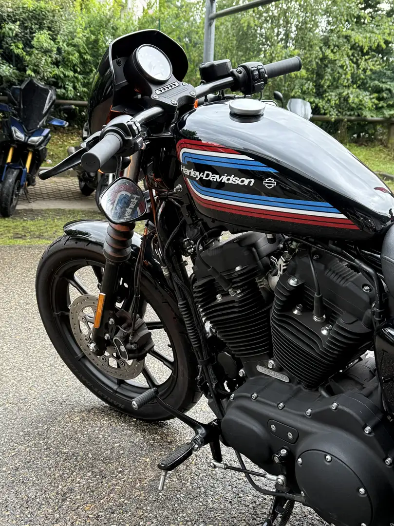 Harley-Davidson Sportster 1200 Noir - 2