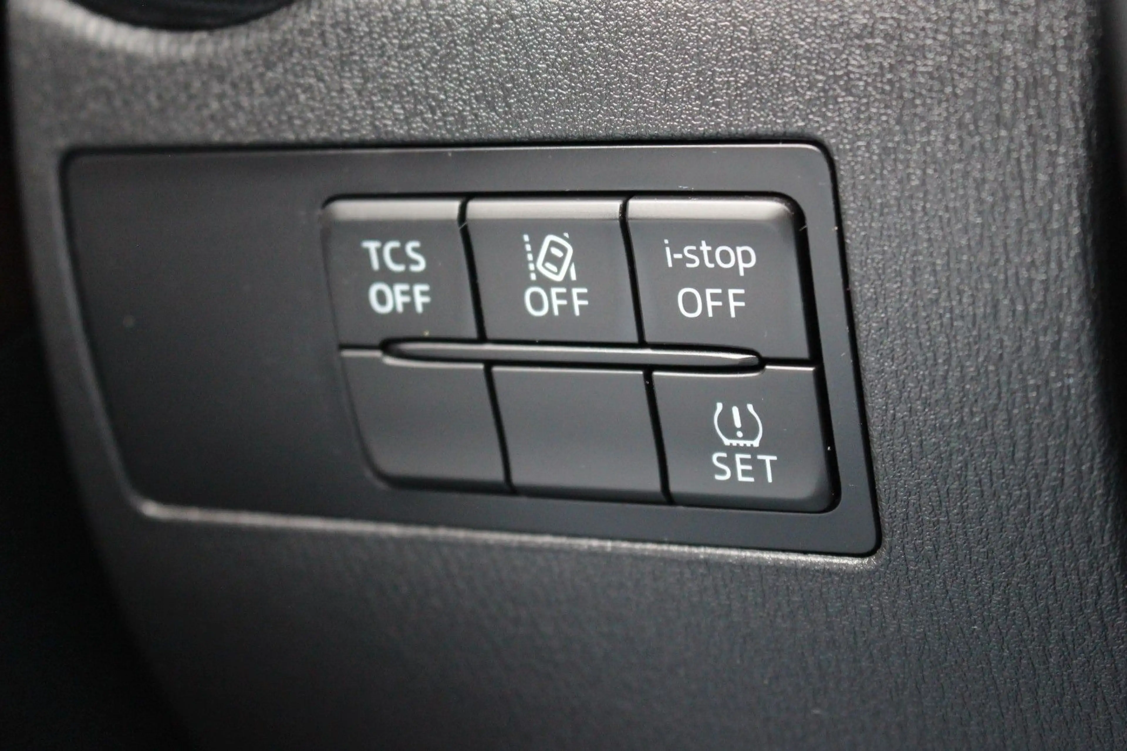 Mazda CX-3 2.0 KIZOKU Intense/SHEFT/KLIMA/NAVI/PDC/RCA — photo 12