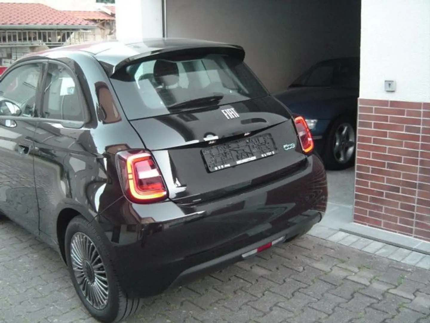 Fiat 500e 500 e Icon Schwarz - 2