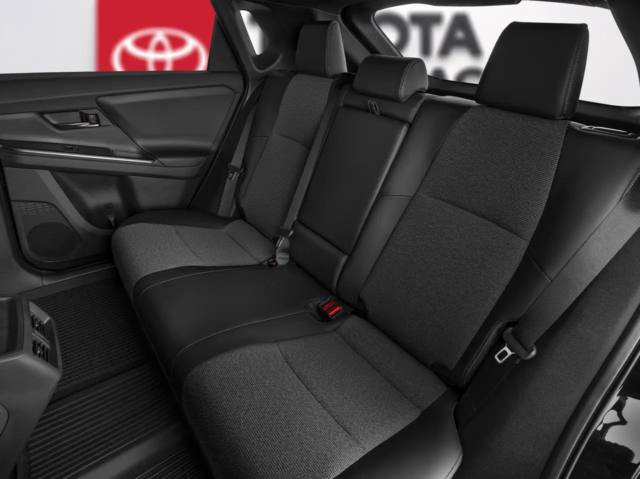 Toyota bZ снимка Toyota bZ