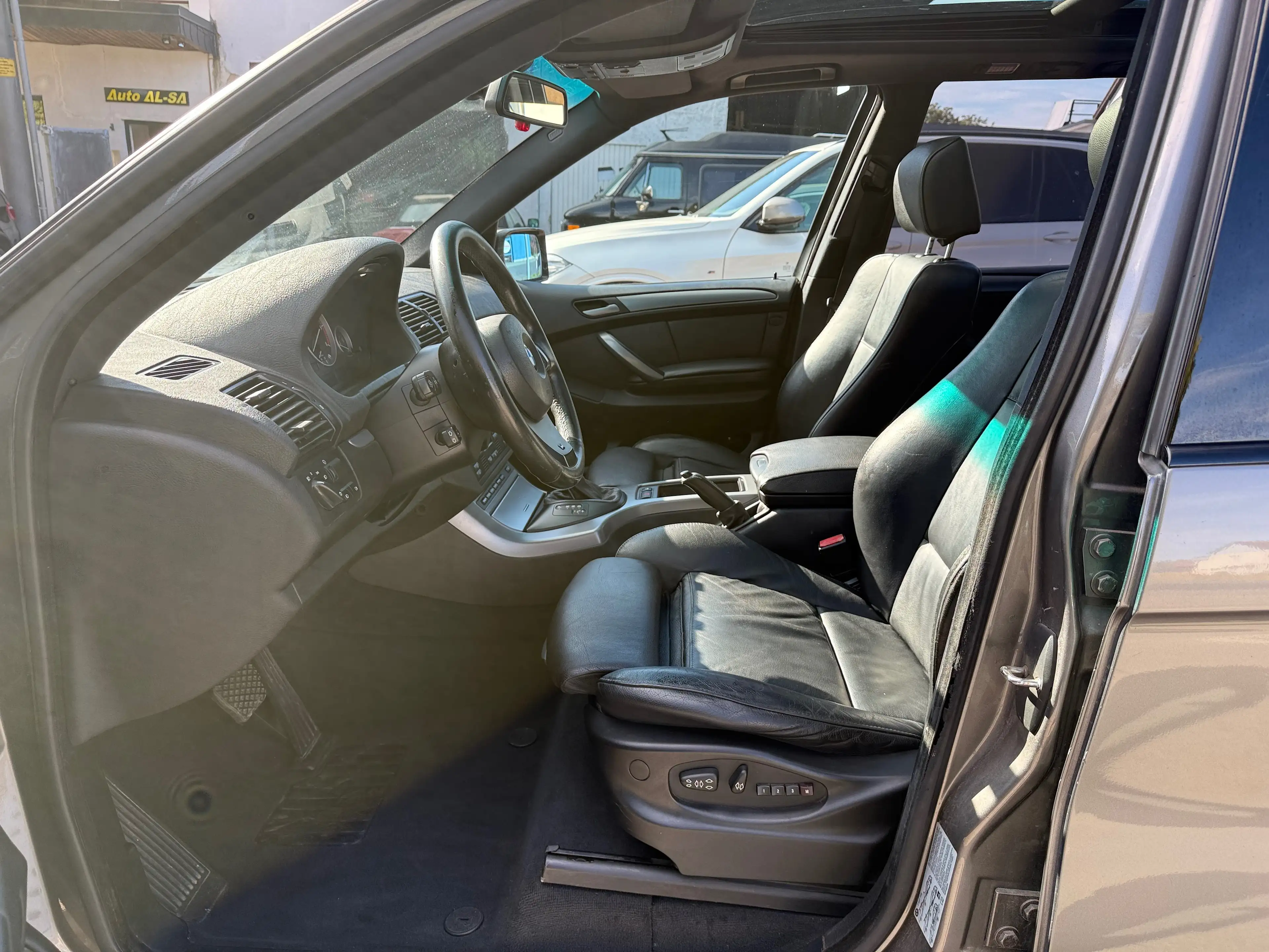 BMW X5 3.0 d Standheizung Panorama Leder HU AU 03/2028 — photo 9