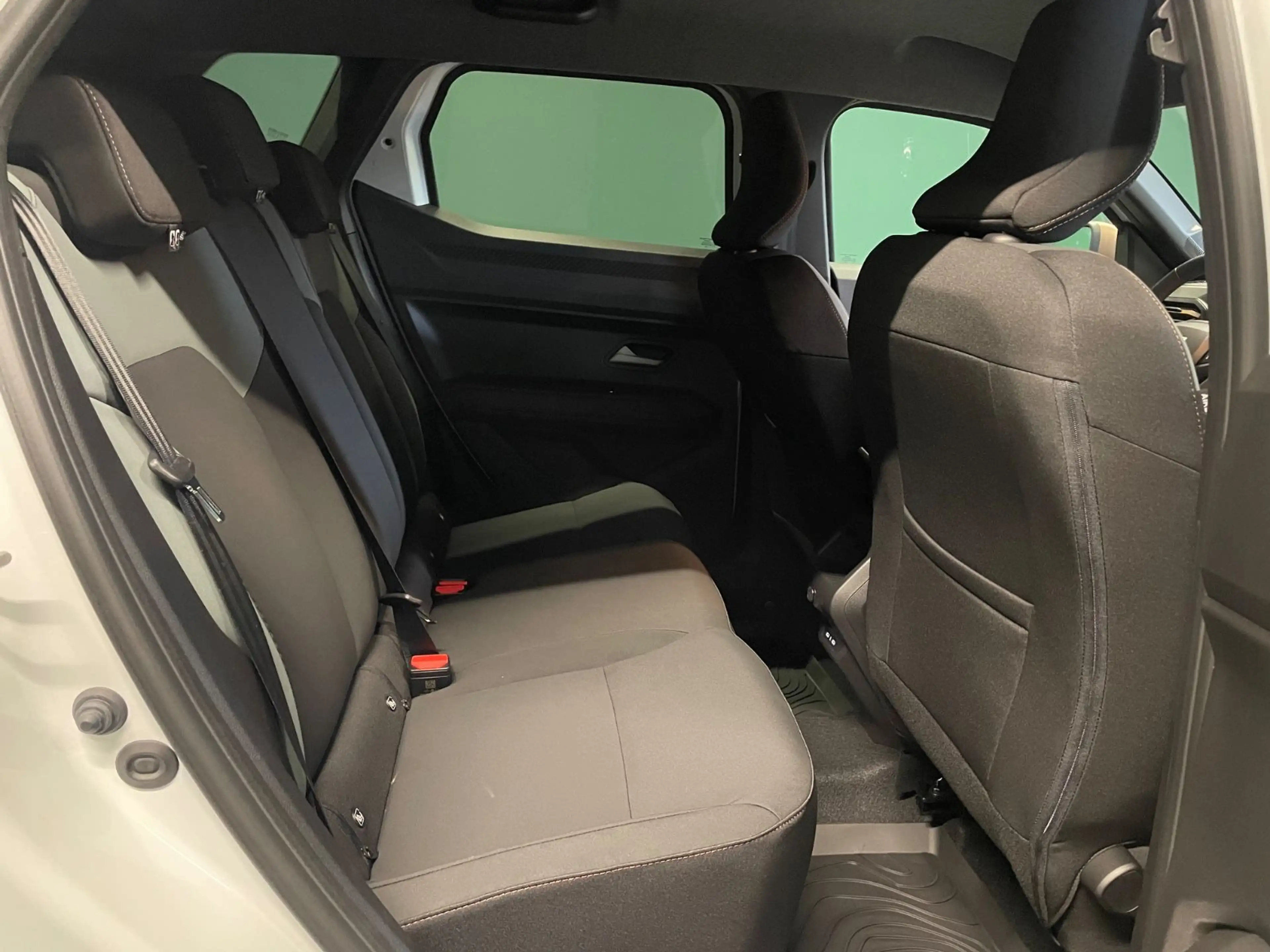 Dacia Duster 130 Extreme/Techno-P./City-P./AHK/199mtl. — photo 14