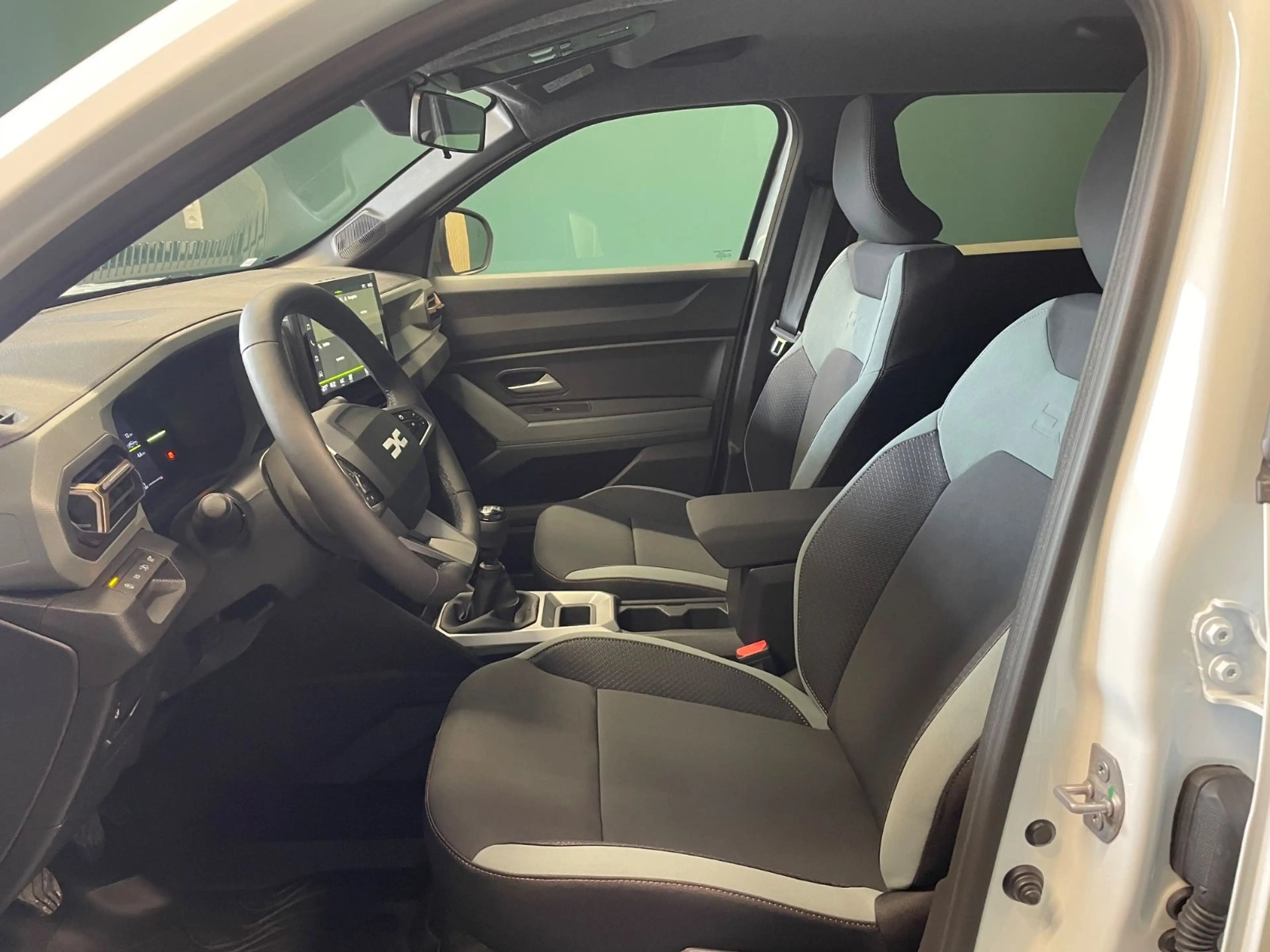 Dacia Duster 130 Extreme/Techno-P./City-P./AHK/199mtl. — photo 9