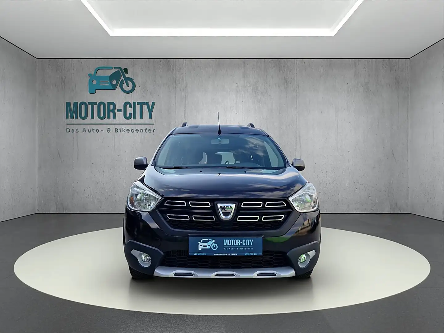 Dacia Dokker Stepway Sensation TCe 115 S&S Schwarz - 2