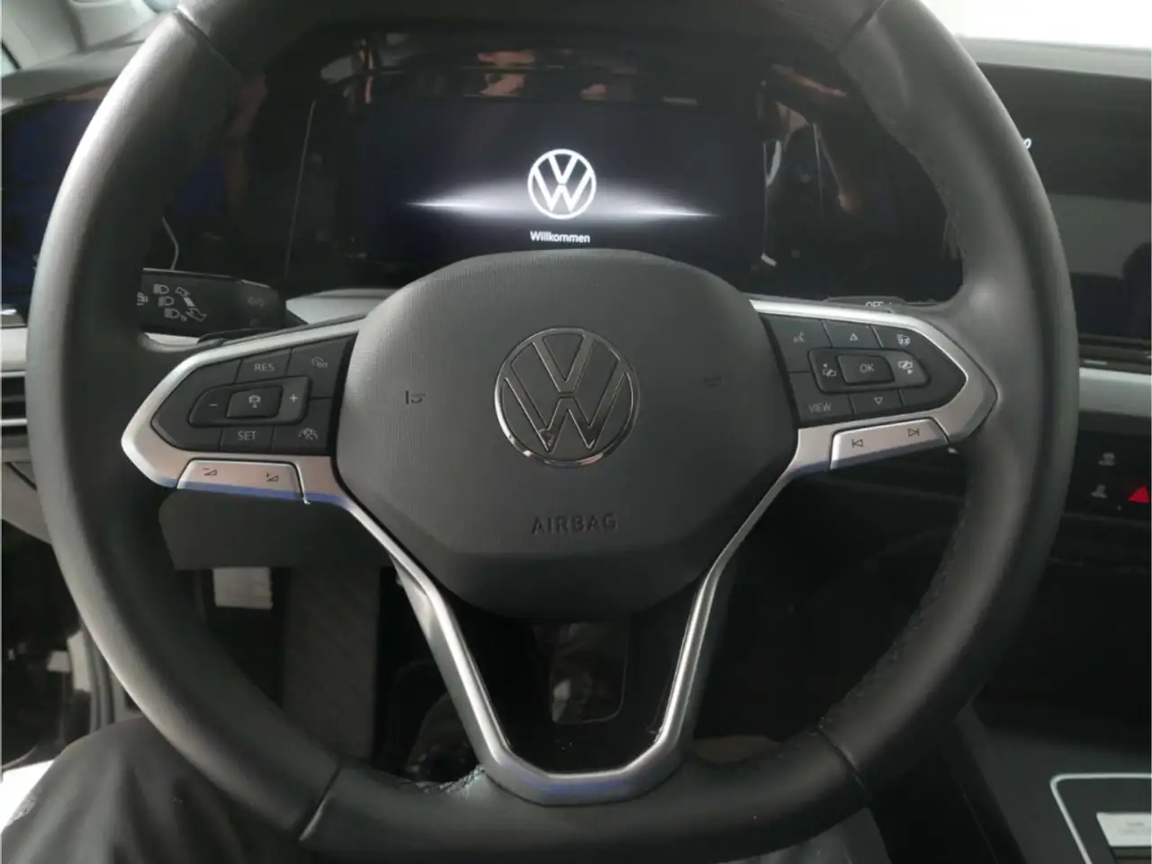 Volkswagen Golf 2.0 TDI Life DSG LED/NAV/ACC/RFK/PDC/DC/SH, миниатюра 17