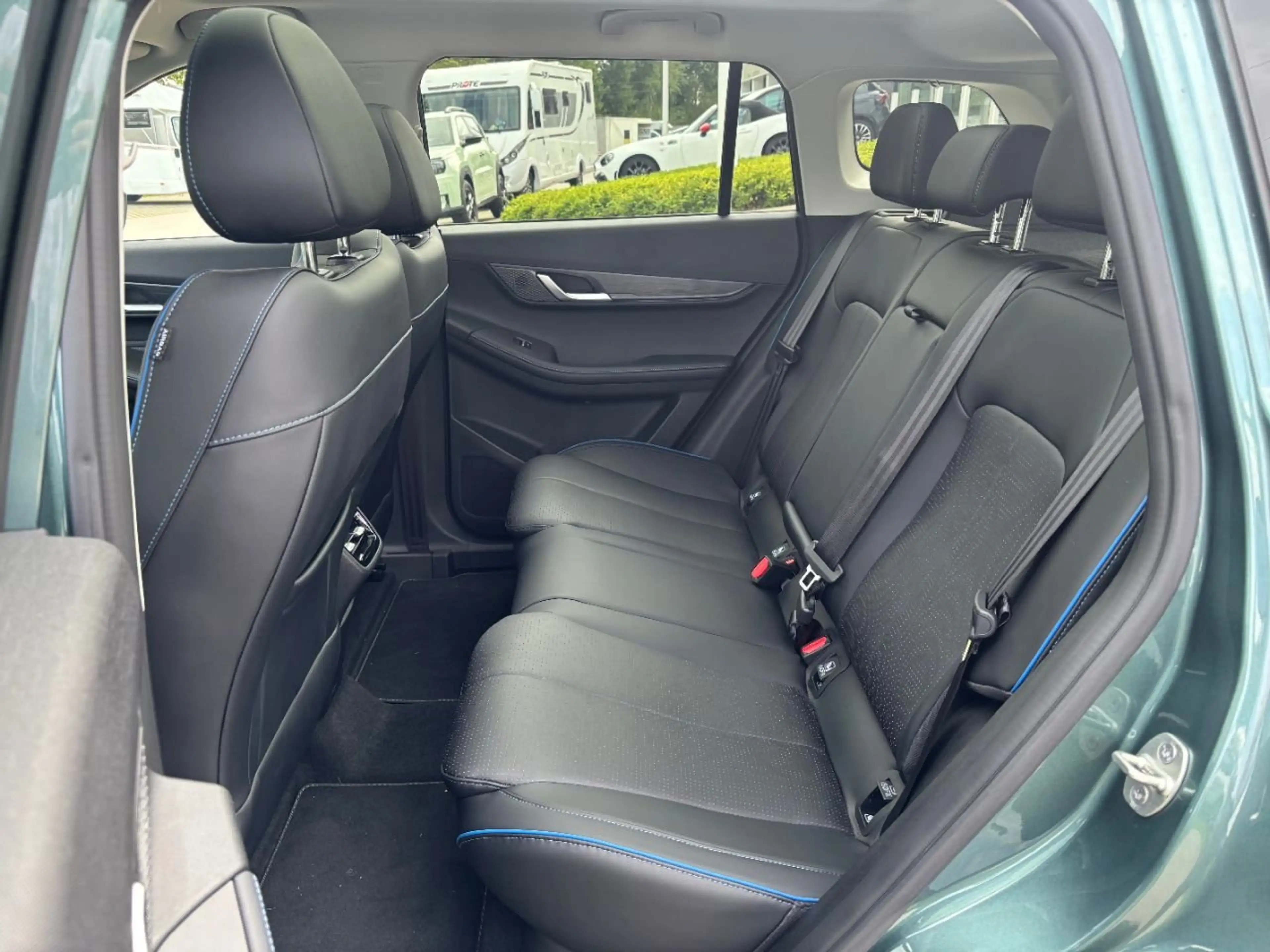 Jaecoo J5 Premium — photo 14