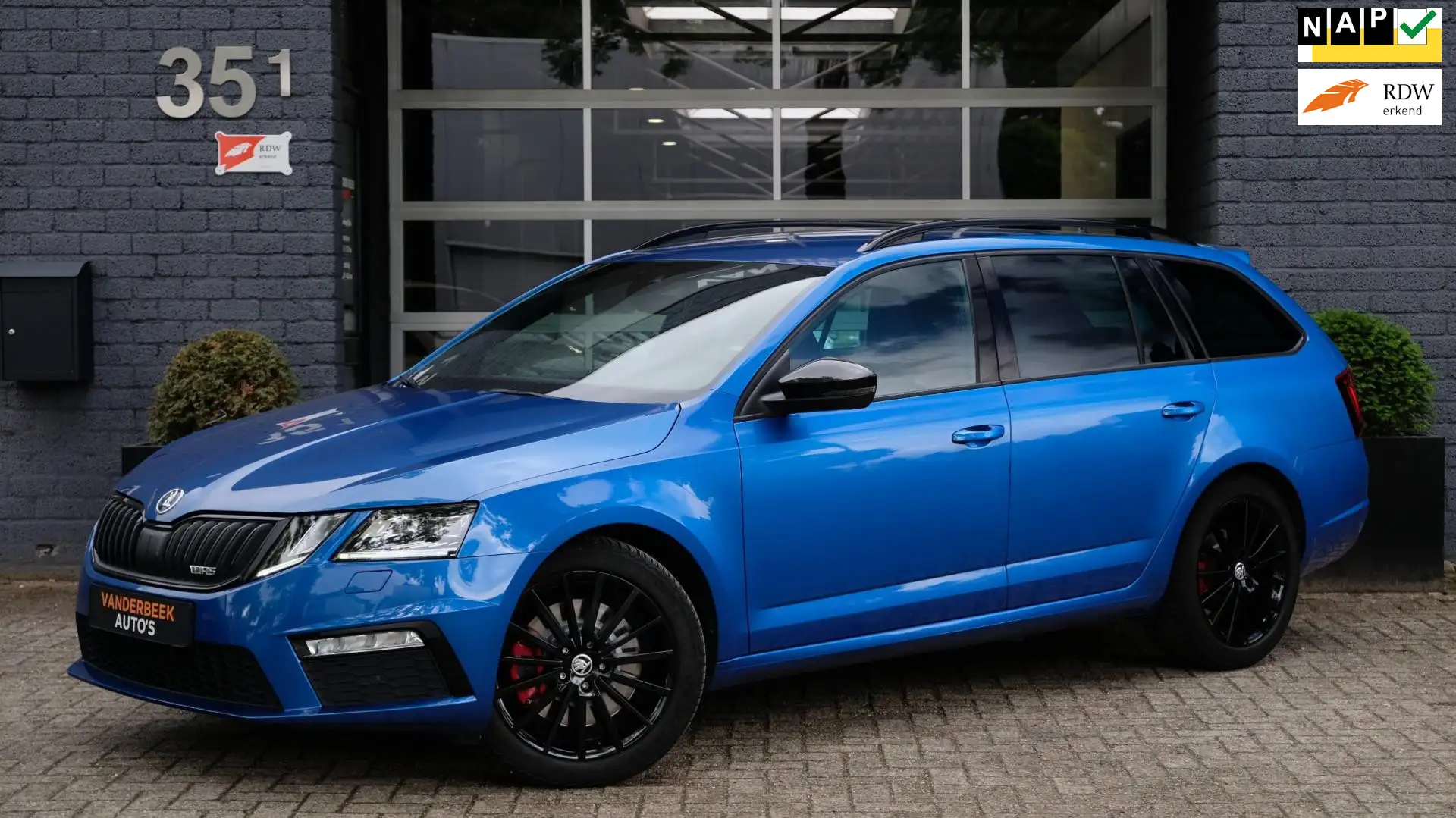 Skoda Octavia Combi 2.0 TSI RS 230 Business ACC|CARPLAY|CAMERA Blauw - 1