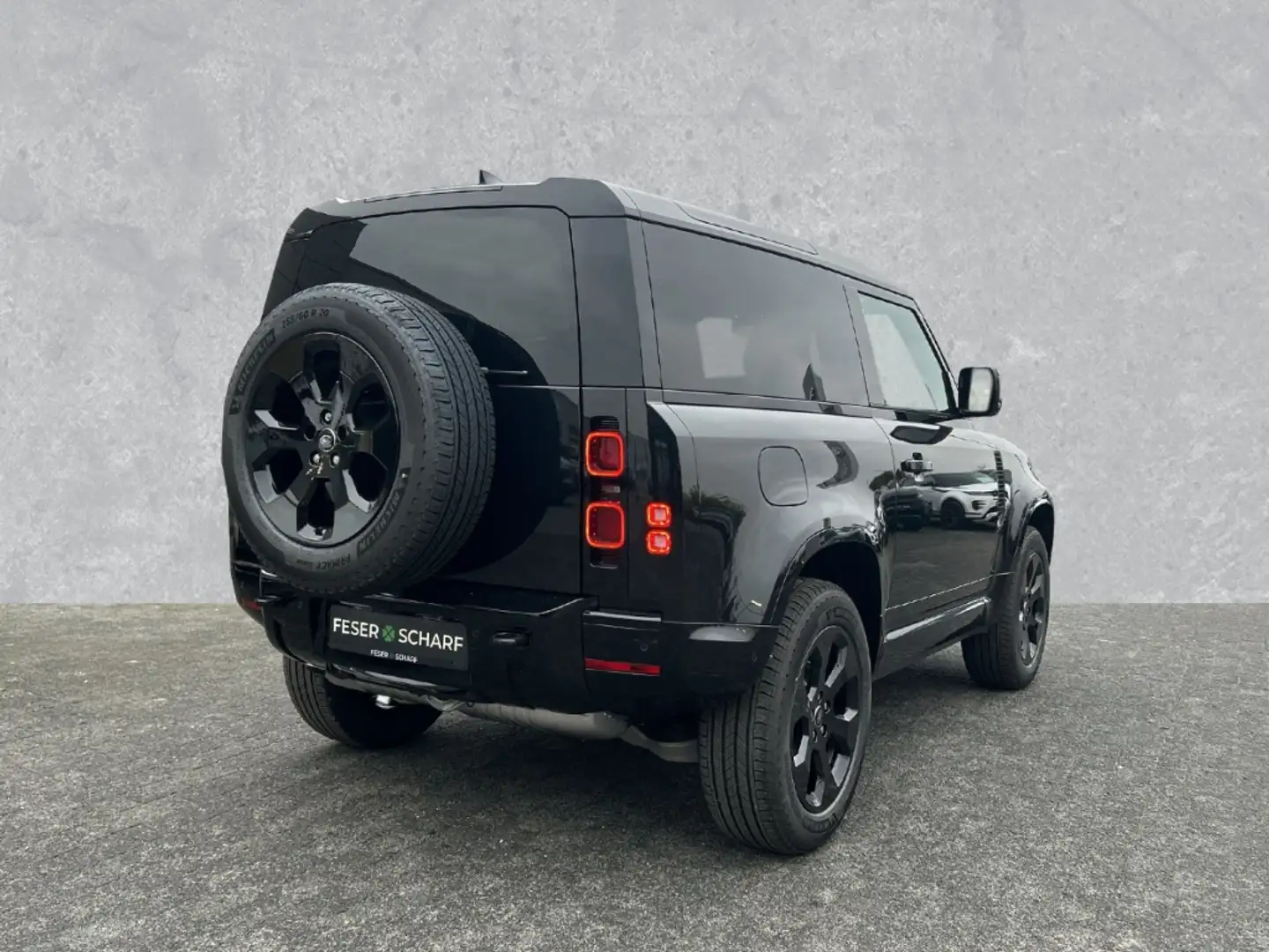 Land Rover Defender D250 90 X-Dynamic SE AHK Matrix 20'' Kühlf. Schwarz - 2