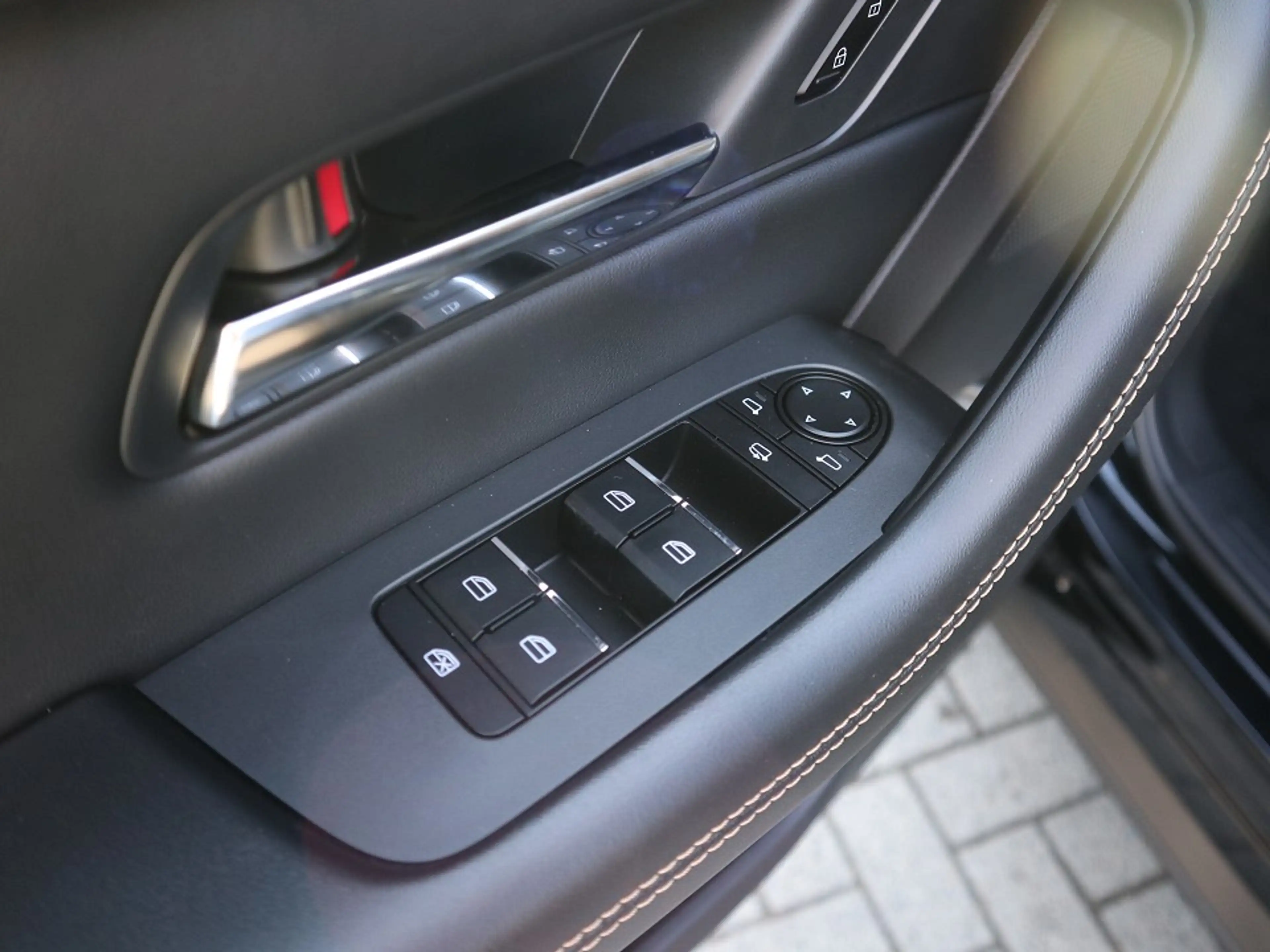 Mazda CX-80 2026 PHEV AWD AT Exclusive-Line COSO DRAS 7-Sitzer — photo 6