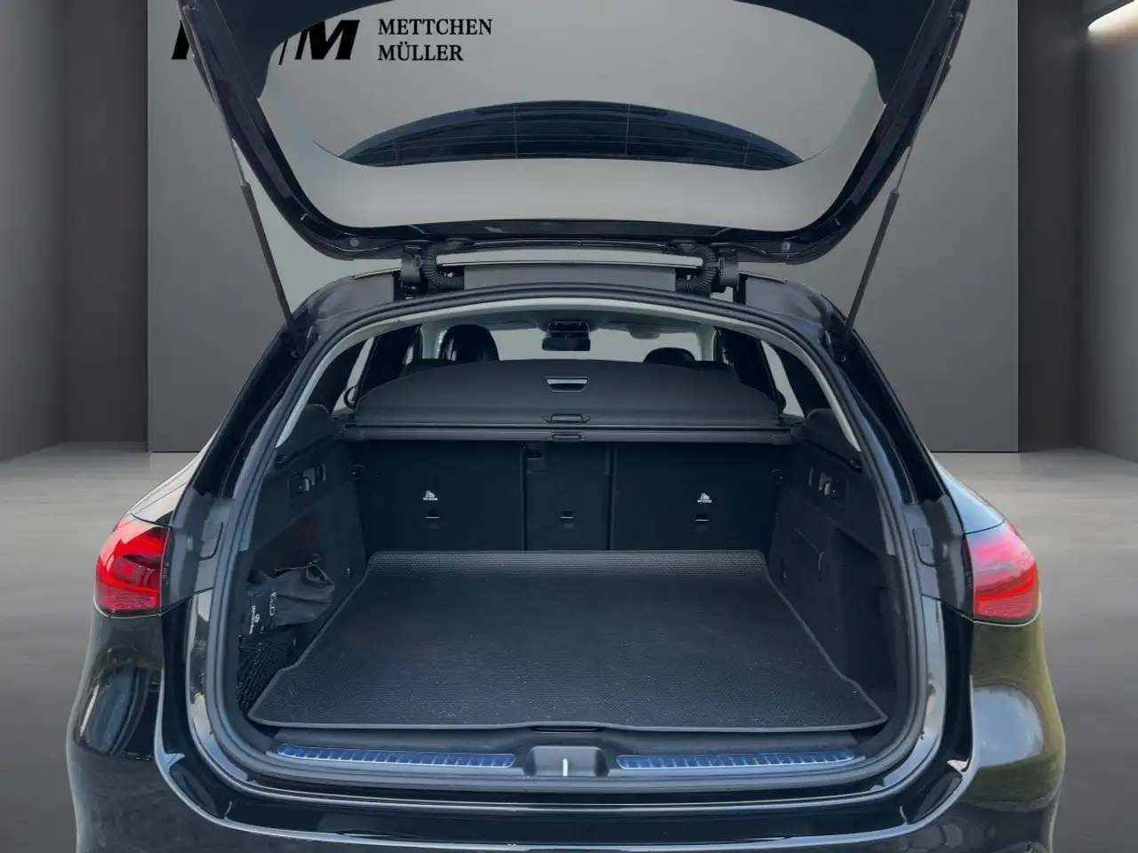 Mercedes-Benz GLC 220 d 4MATIC Avantgarde TWA Park-Assist SHZ 6