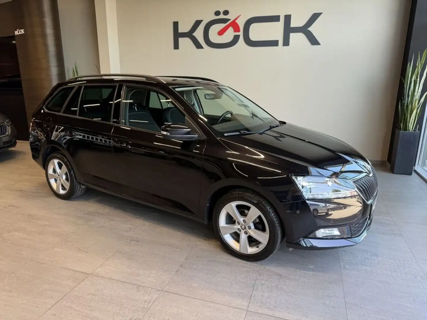 Skoda Fabia Style Schwarz - 1