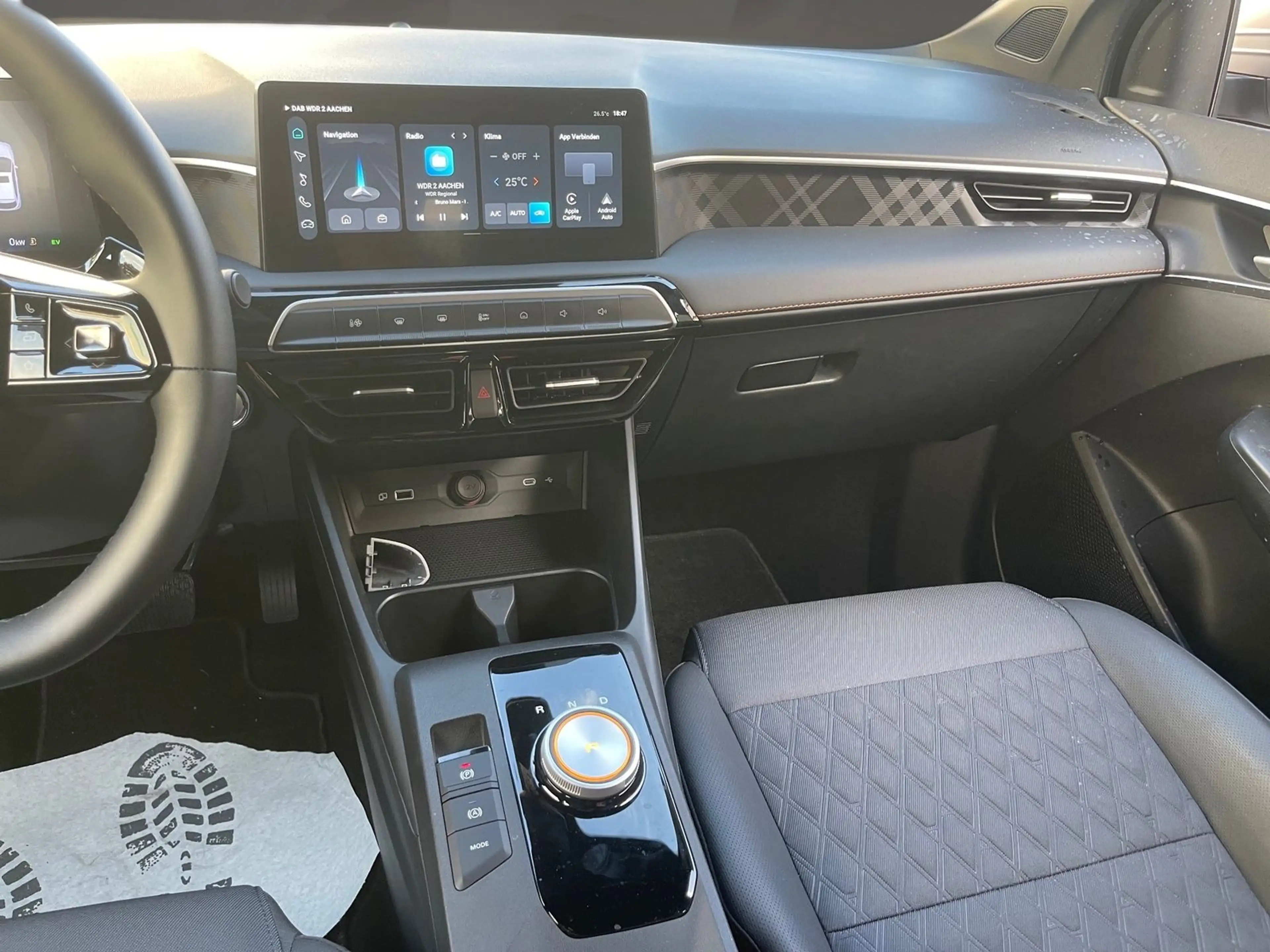 MG MG3 1.5 Hybrid+ 143kW Luxury Navi Kamera PDC ACC — photo 12
