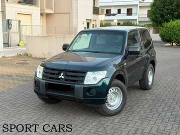 Pajero 3.2 cr Intense 200cv 3p, gancio traino