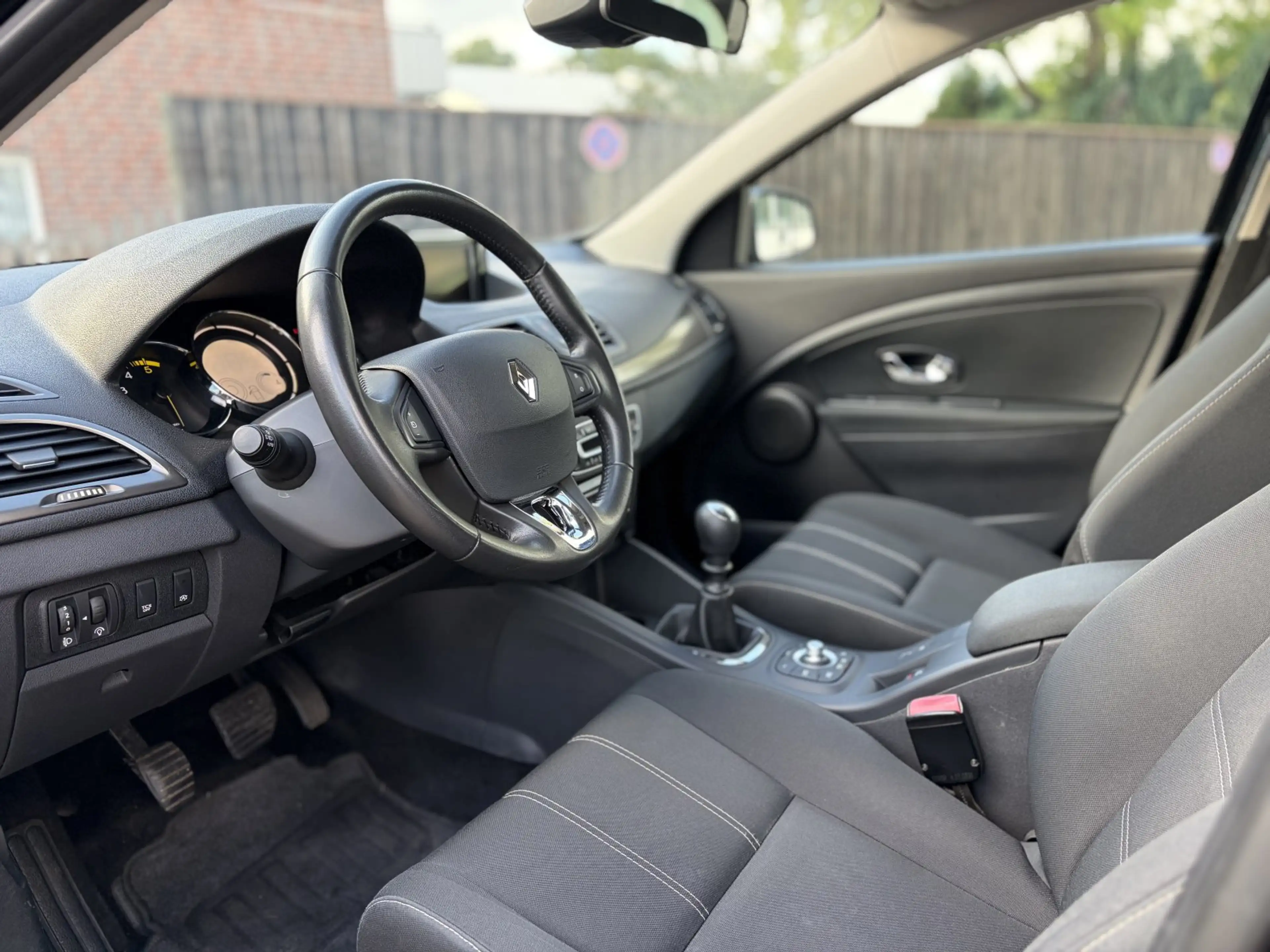 Renault Megane dCi 110 *SHZ *Bluetooth *PDC — photo 10