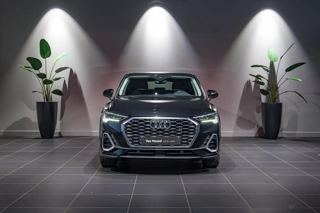 Audi Q3 Sportback 45 TFSI e S tronic S-LINE LEDER ZETE, миниатюра 2