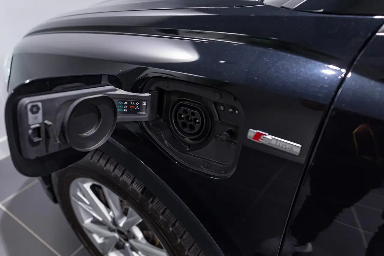 Audi Q3 Sportback 45 TFSI e S tronic S-LINE LEDER ZETE, миниатюра 16