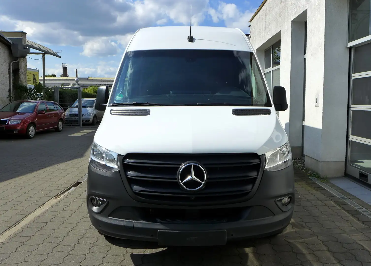 Mercedes-Benz Sprinter 317 CDI L2H2 360°Kamera Klima Navi Weiß - 2