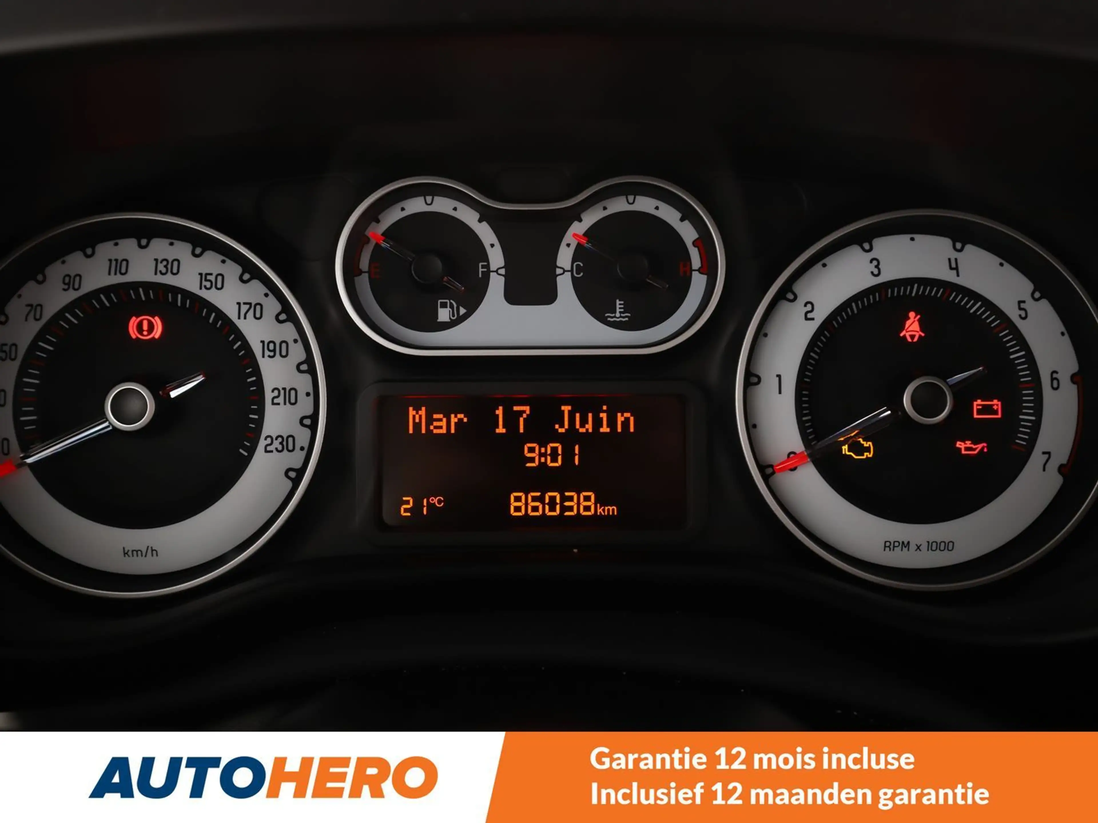Fiat 500L 1.4 Pop Star — photo 8