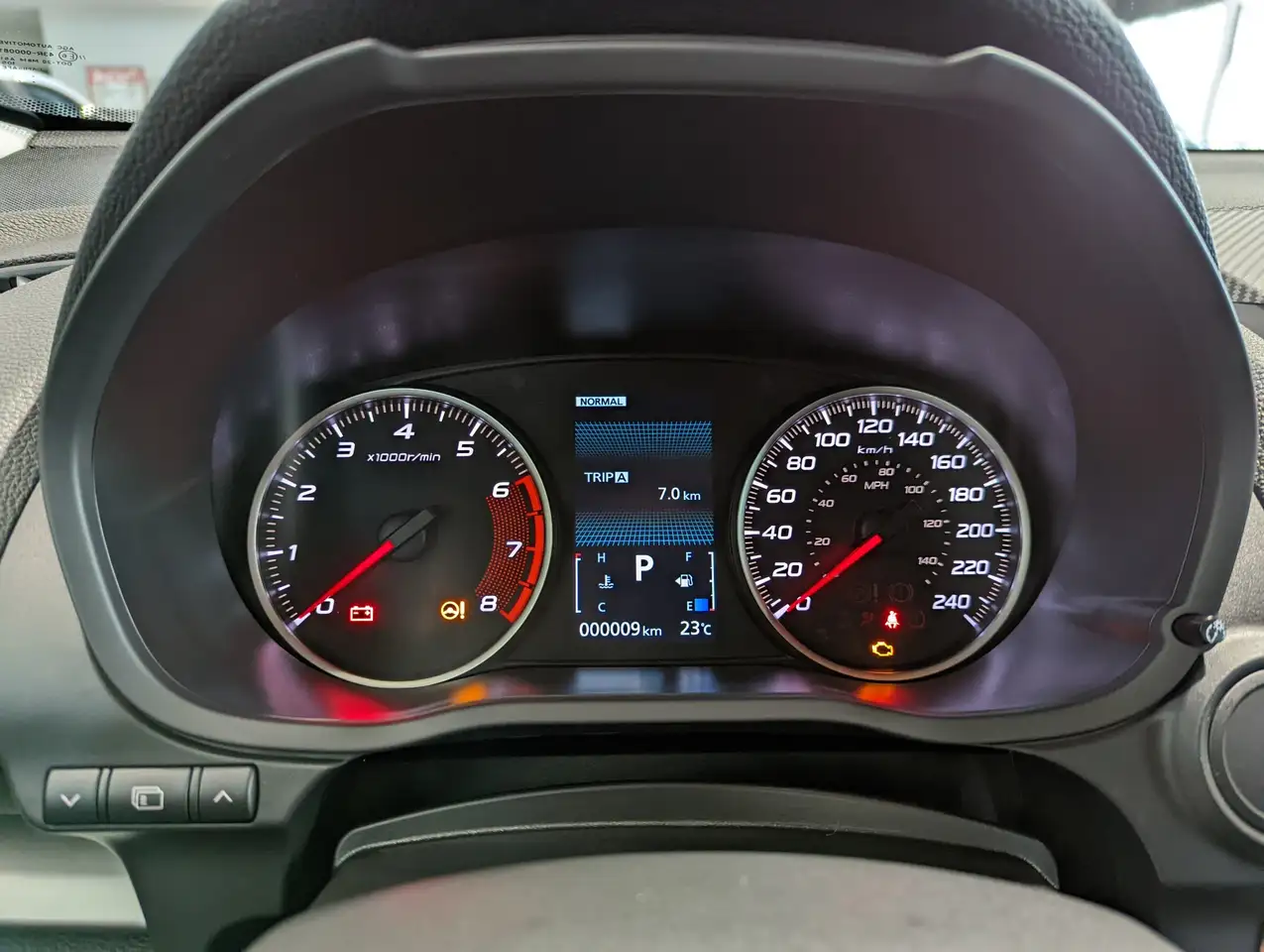 Mitsubishi Eclipse Cross снимка Mitsubishi Eclipse Cross