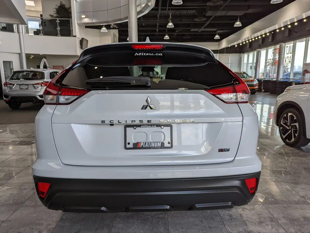 Mitsubishi Eclipse Cross снимка Mitsubishi Eclipse Cross