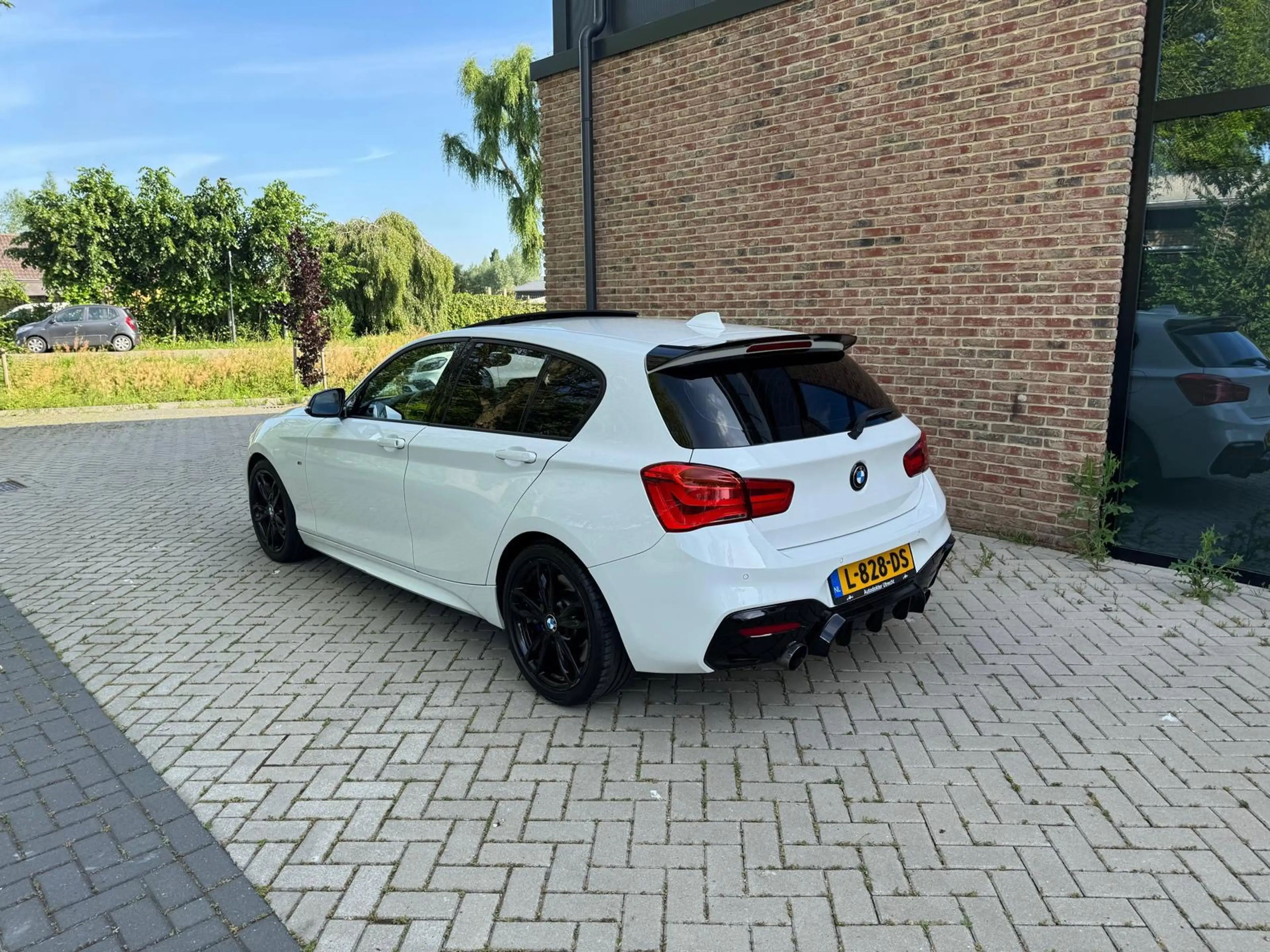 BMW 135 1-serie BMW M135i AUTOMAAT | M-SPORT | SCHUIF-/KAN — photo 9