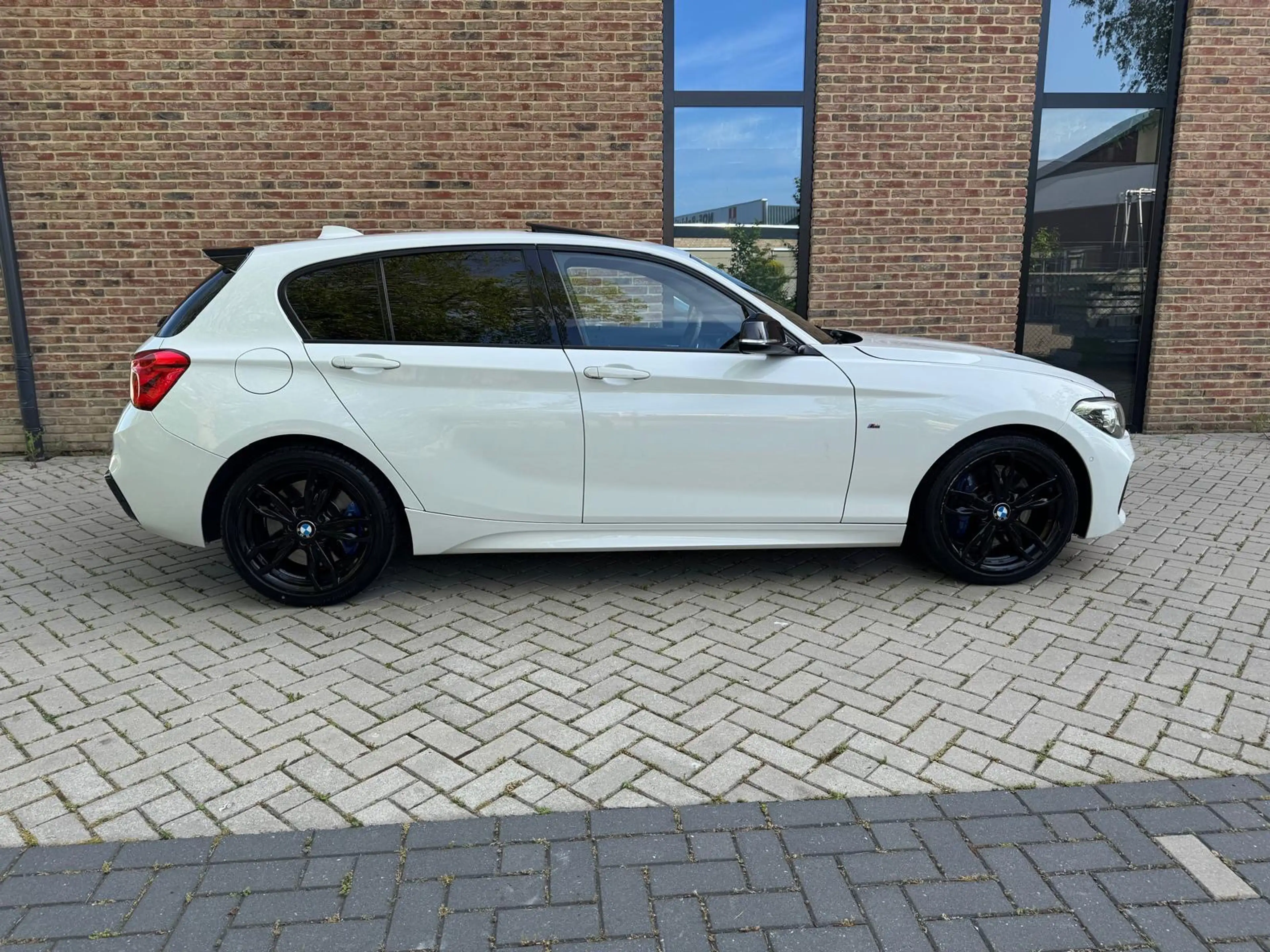 BMW 135 1-serie BMW M135i AUTOMAAT | M-SPORT | SCHUIF-/KAN — photo 10