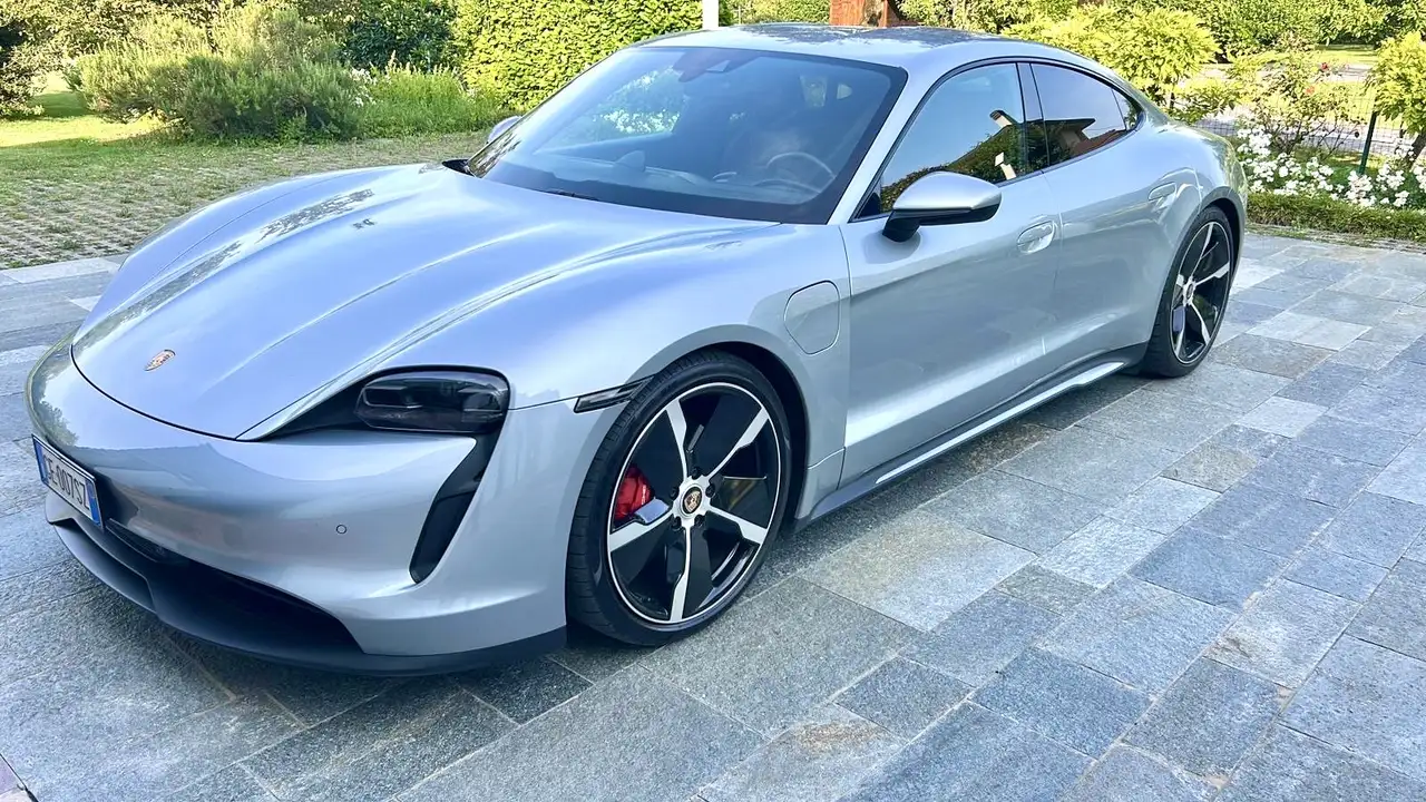 Porsche Taycan