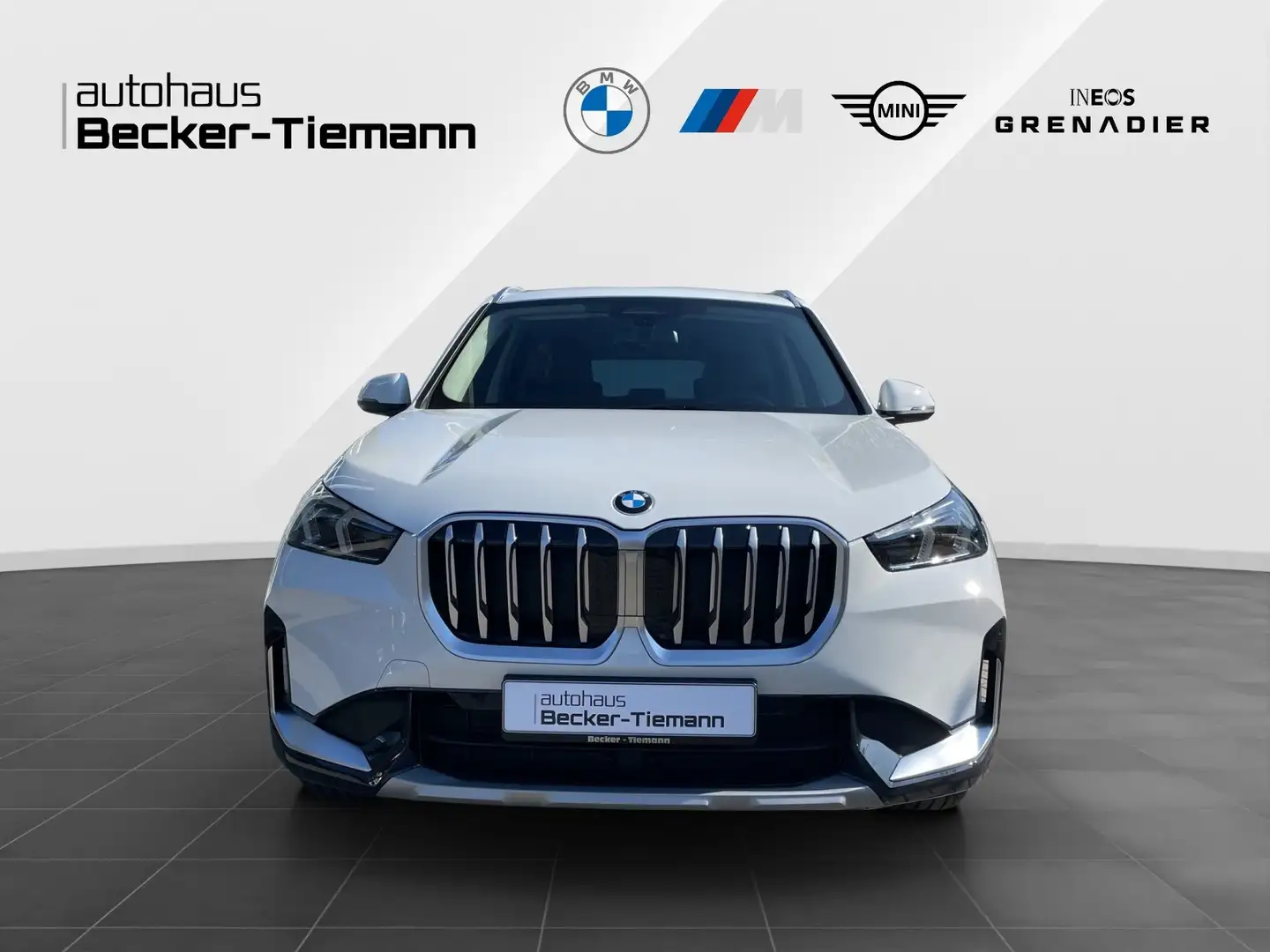 BMW X1 18i sDrive - UPE 51.870,- €  #exclusive Weiß - 2